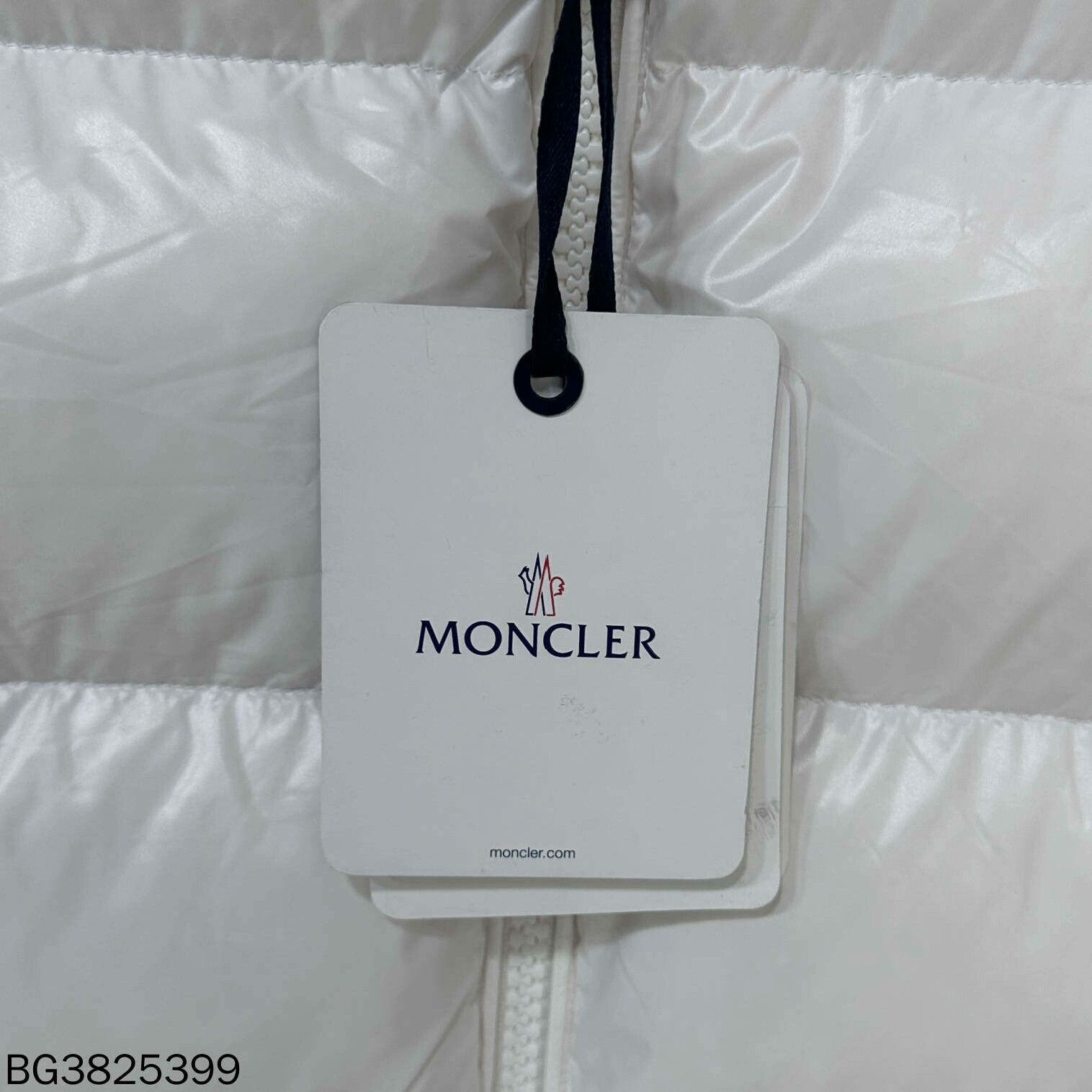 Moncler Moncler Maya White Logo Down Jacket Size US XXL / EU 58 / 5 - 5 Thumbnail