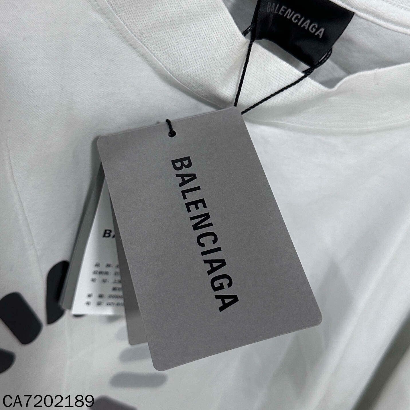Balenciaga Balenciaga SS23 Crewneck Short Sleeve Size US S / EU 44-46 / 1 - 4 Thumbnail