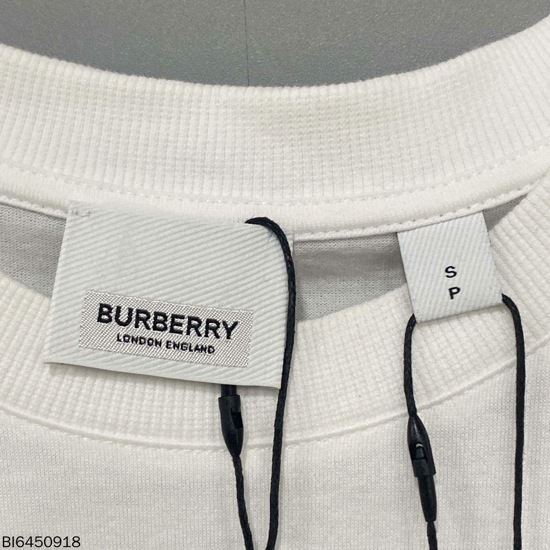 Burberry Burberry White Back Slogan Short Sleeve Size US S / EU 44-46 / 1 - 5 Thumbnail