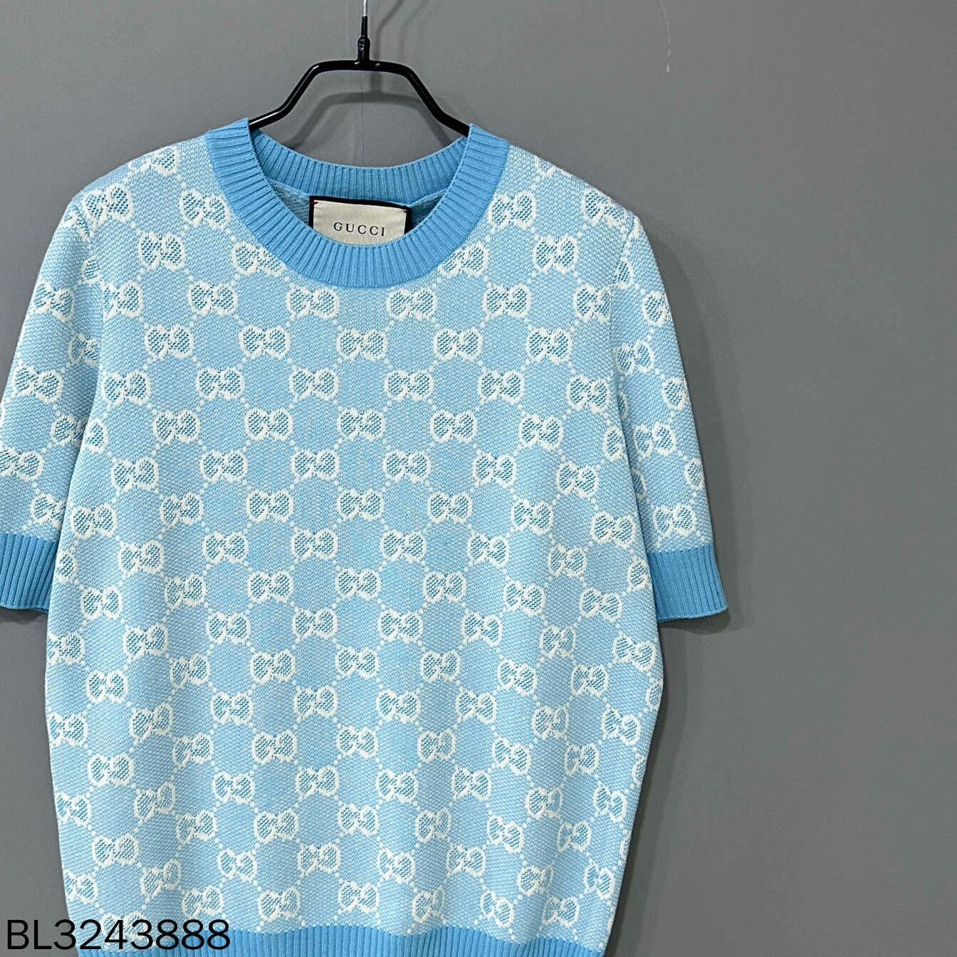 Gucci Gucci Monogram Logo Short Sleeve Size US XL / EU 56 / 4 - 2 Thumbnail