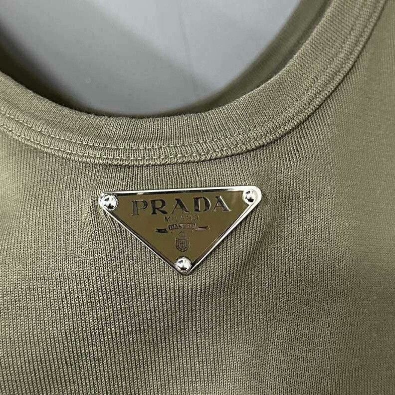 Prada Prada Green Logo Triangle Tank Top Size M / US 6-8 / IT 42-44 - 4 Thumbnail