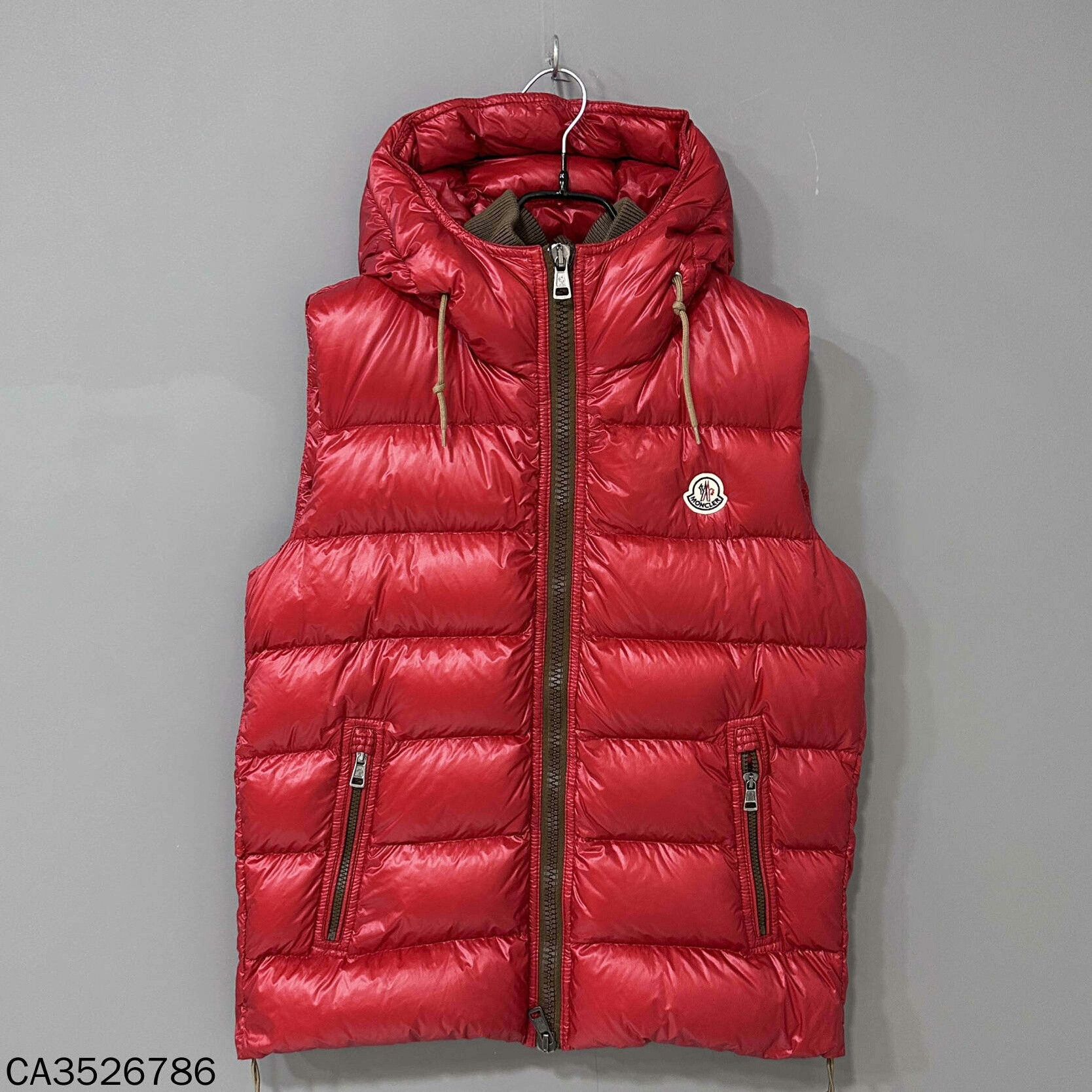 Moncler Red Armband Moncler Down Vest Size L / US 10 / IT 46 - 2 Thumbnail