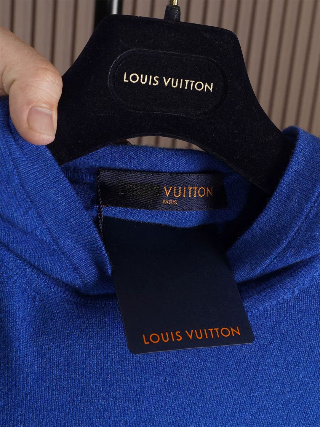 LVC Louis Vuitton Men's Hooded Cashmere Sweater Size US L / EU 52-54 / 3 - 3 Thumbnail