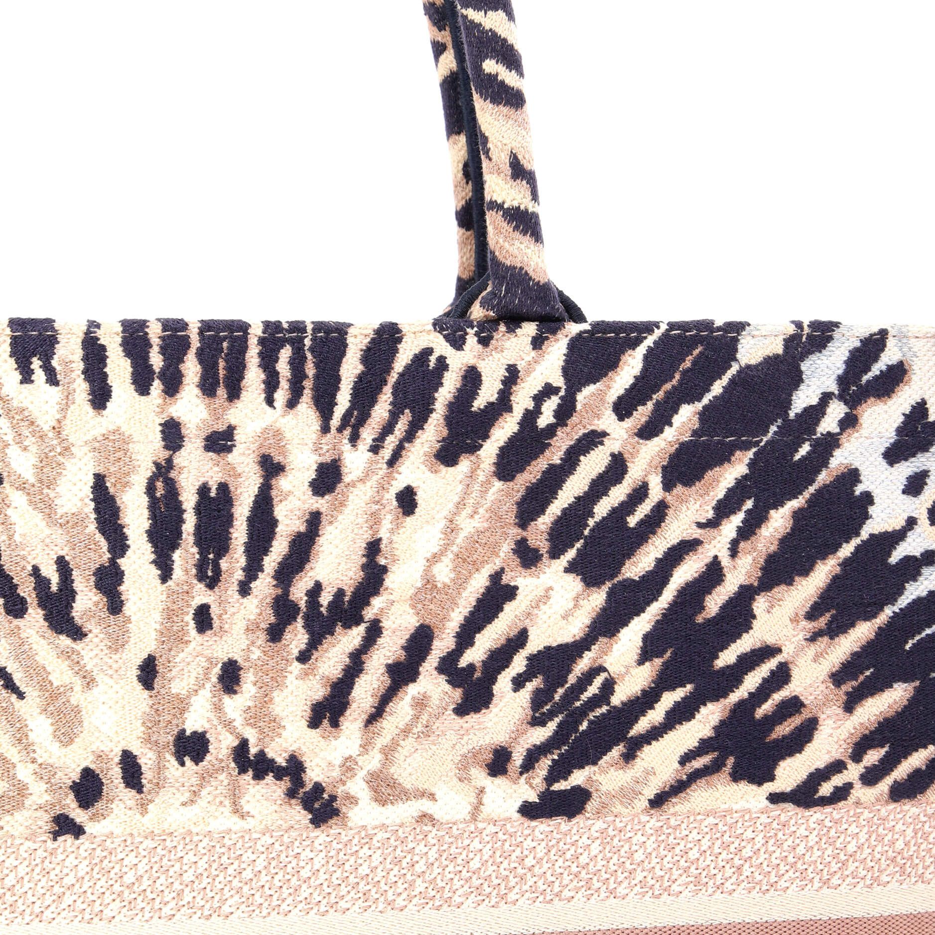 Dior Book Tote Size ONE SIZE - 7 Thumbnail