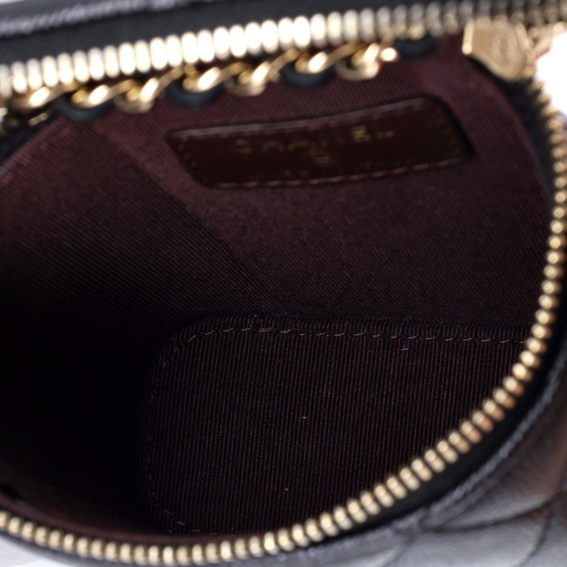 Chanel Vertical Classic Vanity Case with Chain Size ONE SIZE - 5 Thumbnail