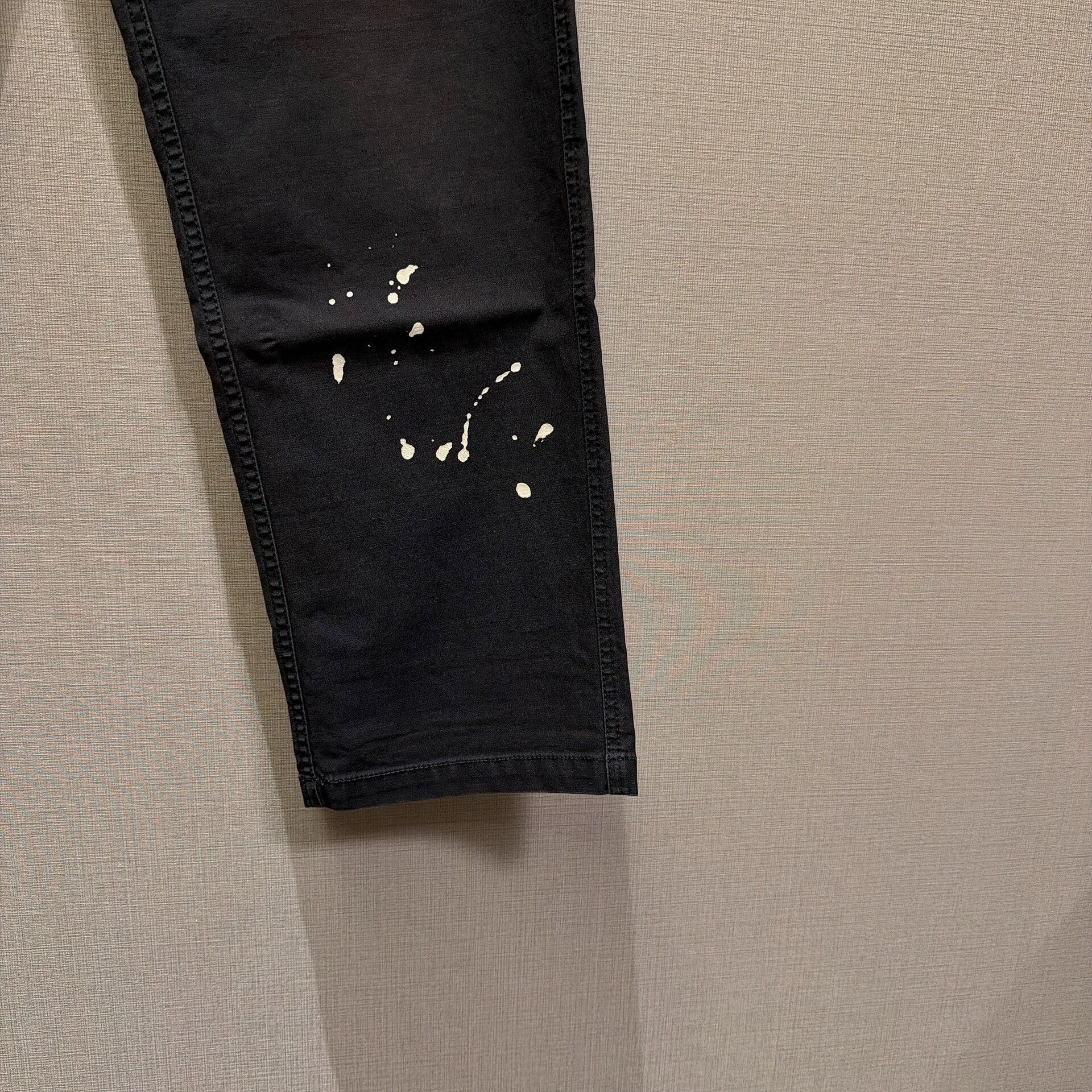 Madness Madness Chino Pants with Paint Splatter Size US 30 / EU 46 - 3 Thumbnail