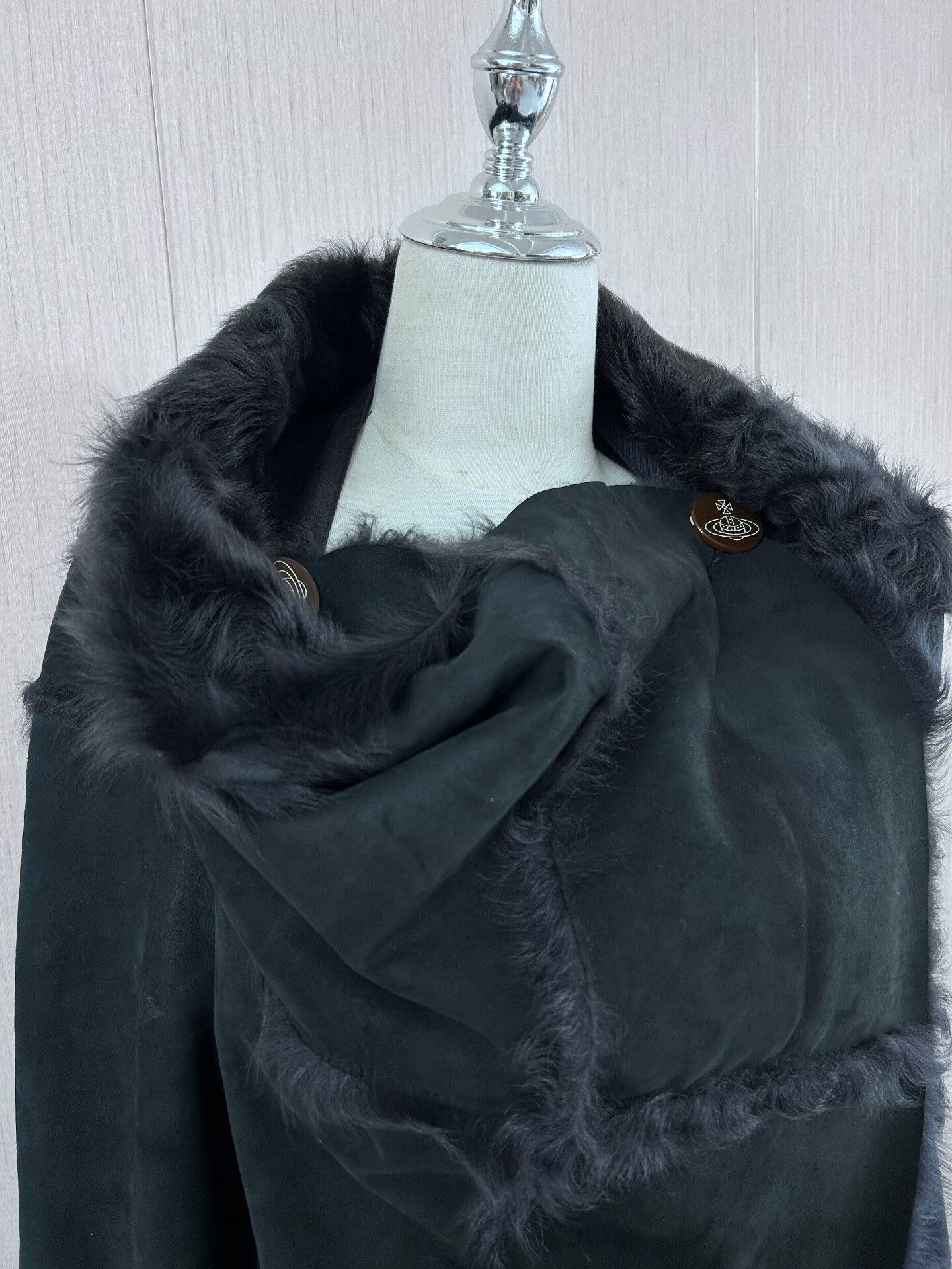 Vivienne Westwood Vivienne Westwood Sheepskin Coat Size M / US 6-8 / IT 42-44 - 3 Thumbnail