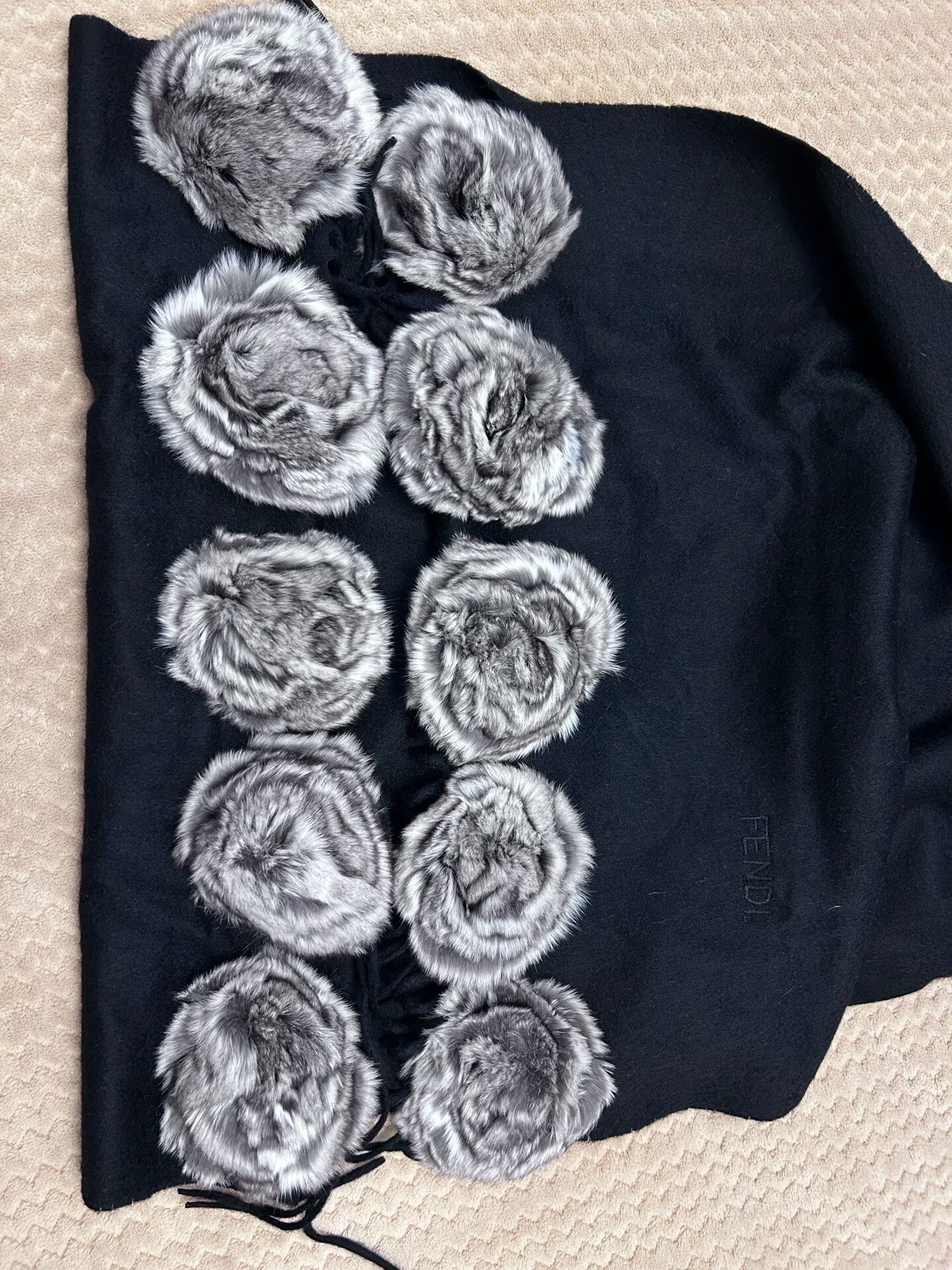 Fendi Fendi Totoro Cashmere Shawl Size ONE SIZE - 5 Thumbnail