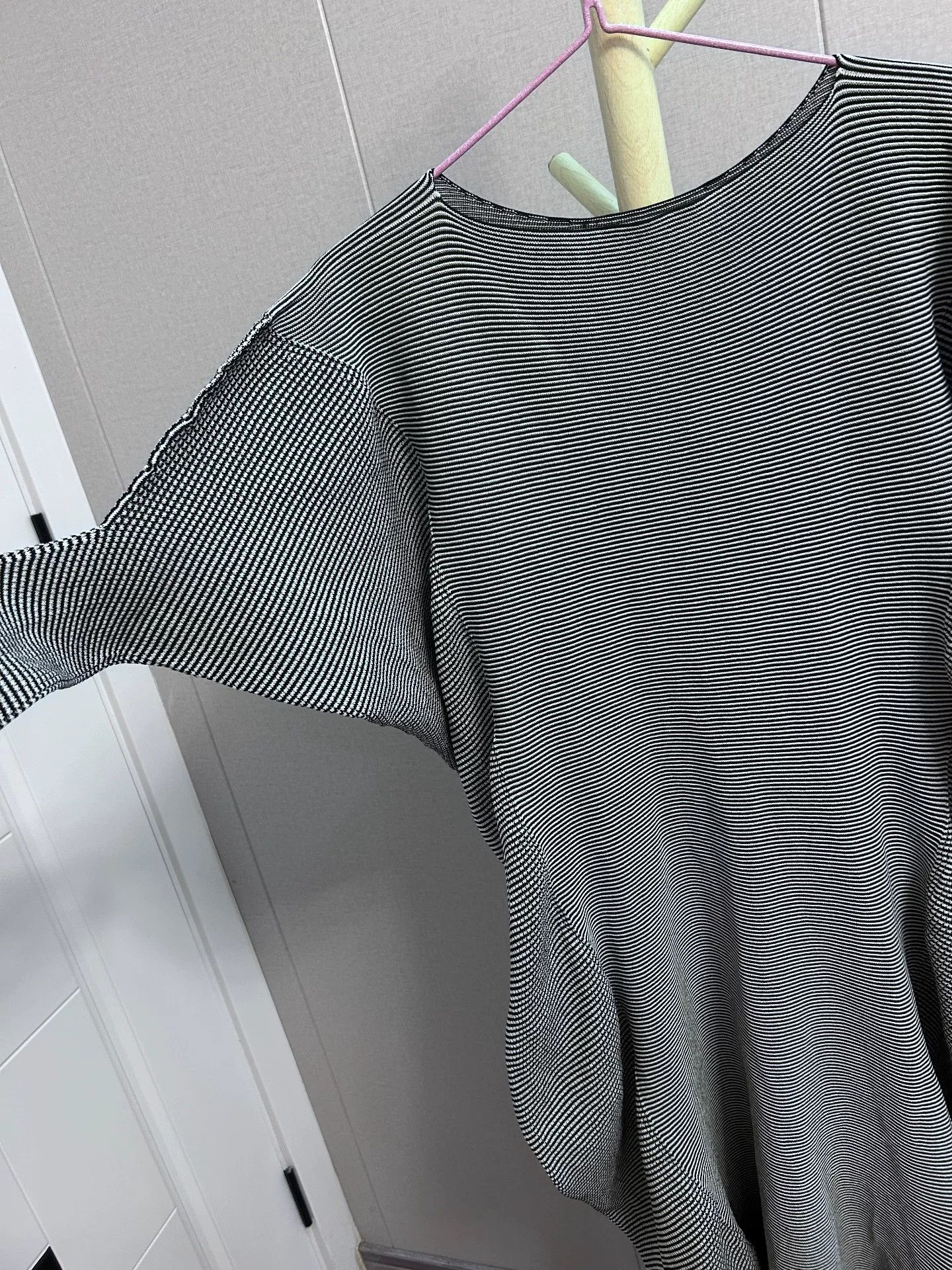 Issey Miyake Issey Miyake Versatile Knitted Garment Size M / US 6-8 / IT 42-44 - 2 Thumbnail