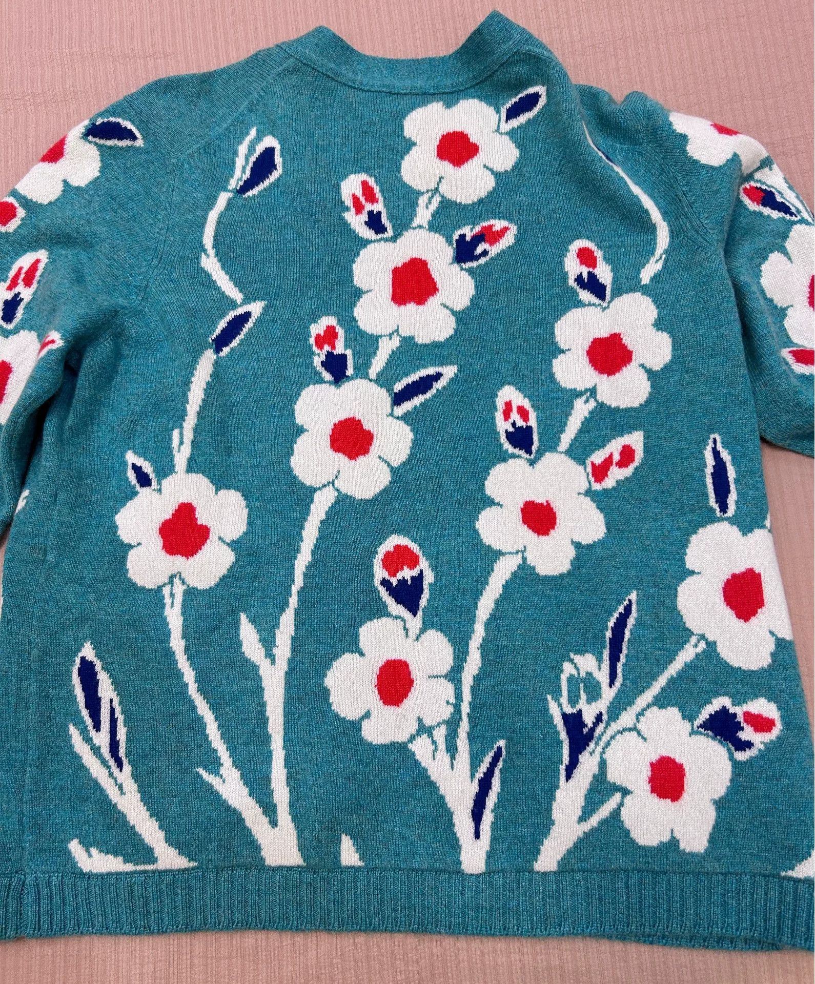 Chanel Chanel Cashmere Cardigan in Excellent Condition Size S / US 4 / IT 40 - 4 Thumbnail