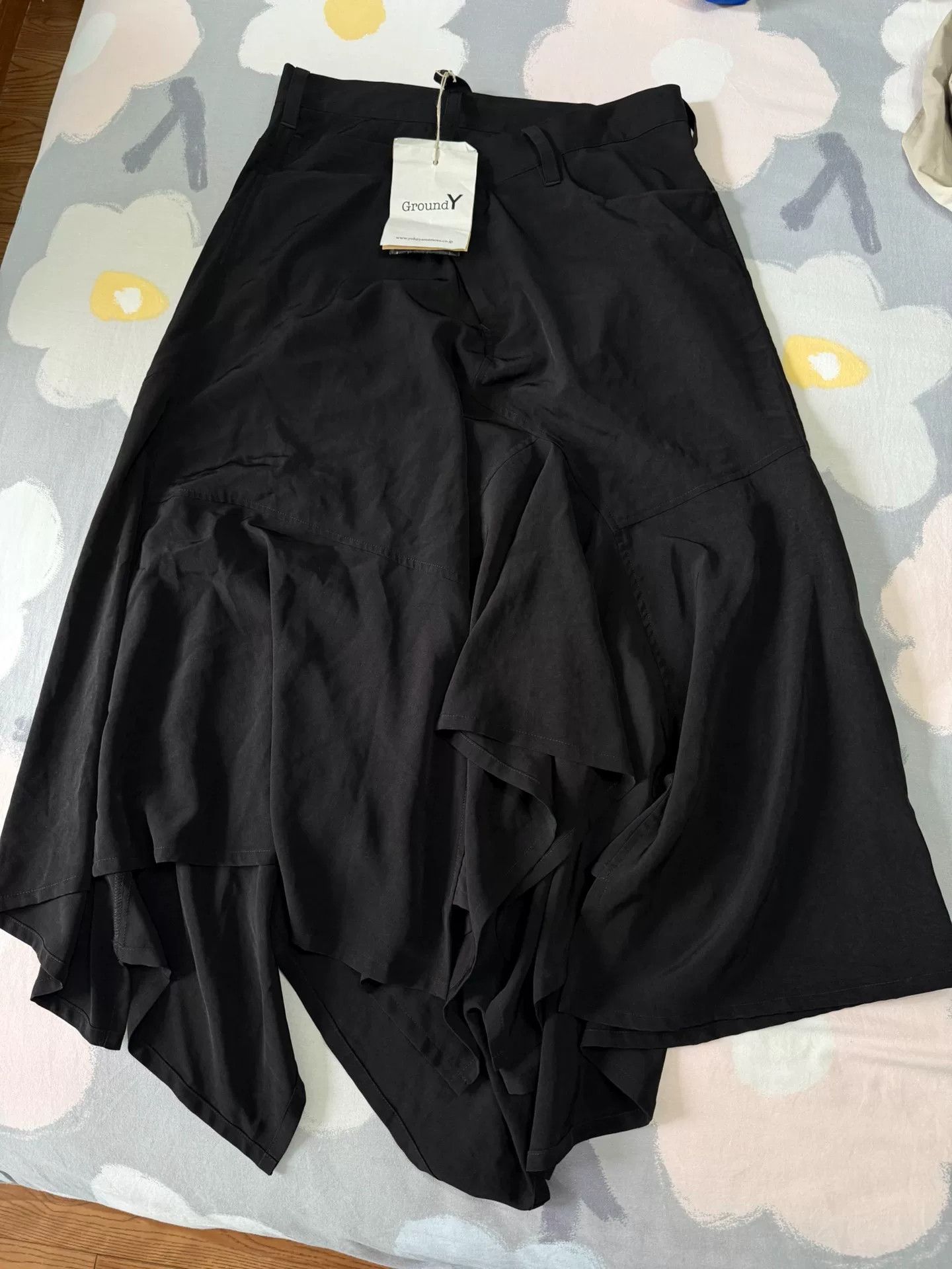 Yohji Yamamoto Yohji Yamamoto Black Skirt Size 27" / US 4 / IT 40 - 2 Thumbnail