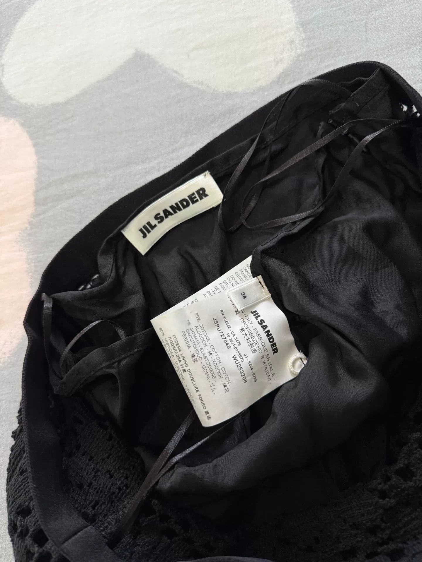 Jil Sander Jil Sander Black Midi Skirt Size 26" / US 2 / IT 38 - 2 Thumbnail