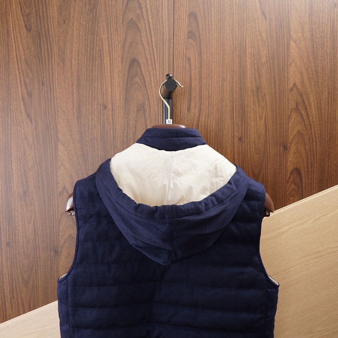 Brunello Cucinelli Brunello Cucinelli Down Vest for Men Size US S / EU 44-46 / 1 - 7 Thumbnail