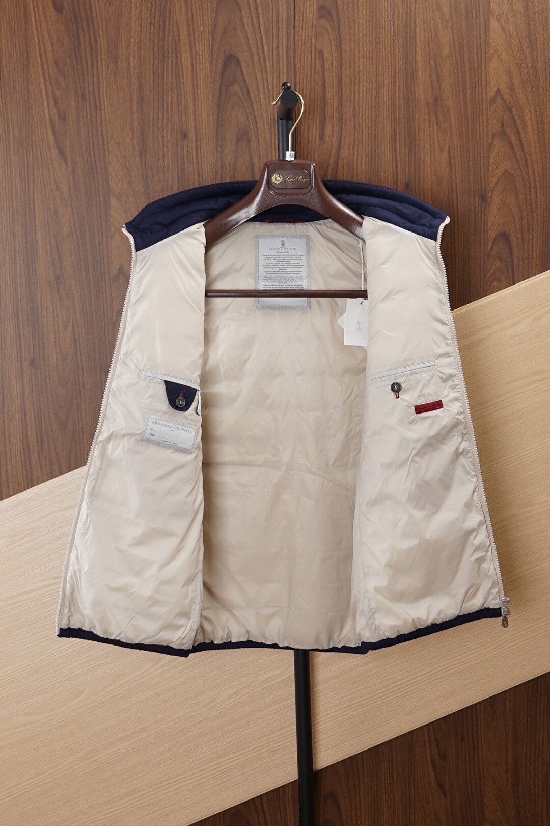 Brunello Cucinelli Brunello Cucinelli Down Vest for Men Size US S / EU 44-46 / 1 - 3 Thumbnail