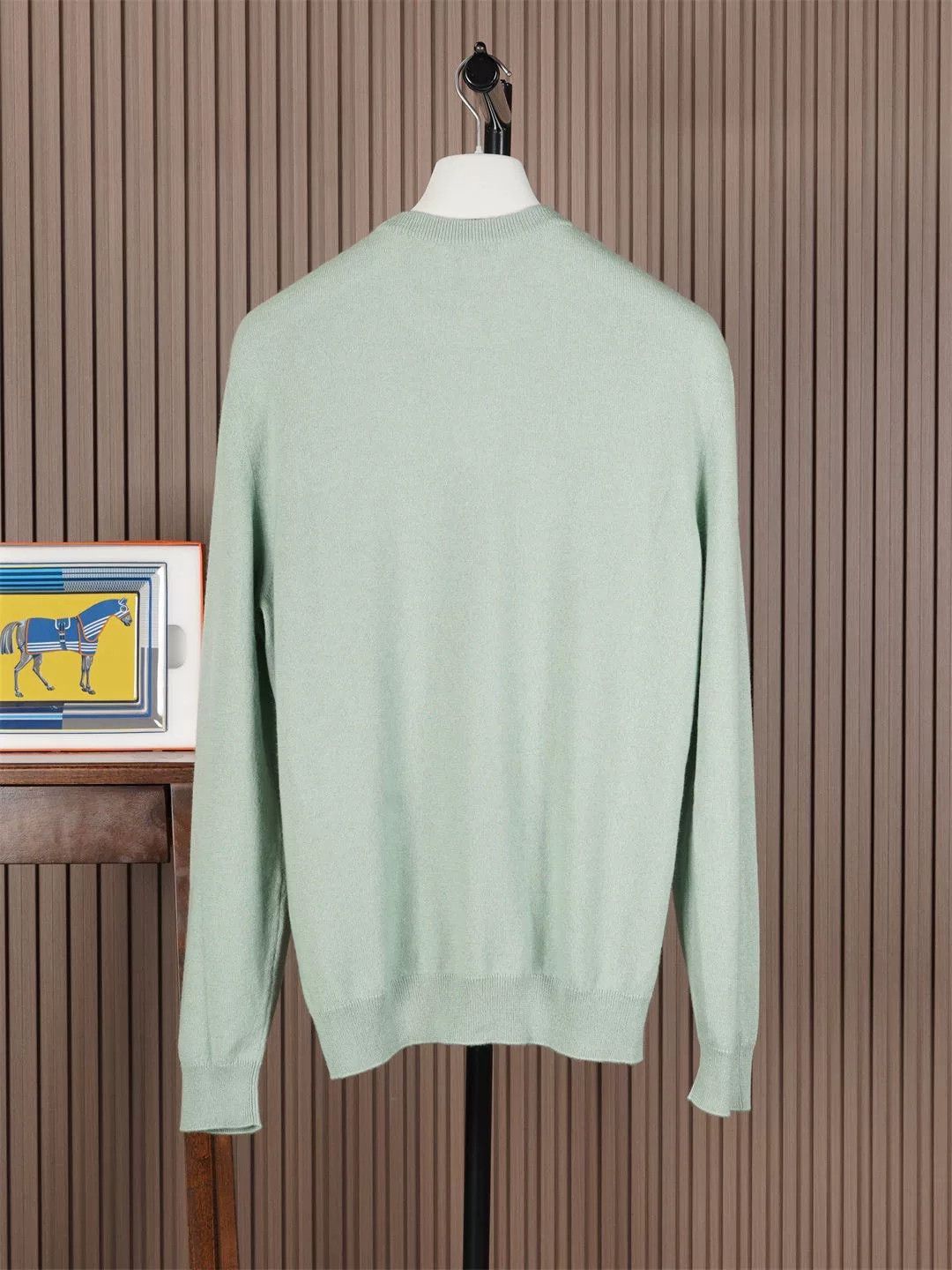 Hermes Hermes Men's Green Cashmere Sweater Size US XL / EU 56 / 4 - 2 Thumbnail