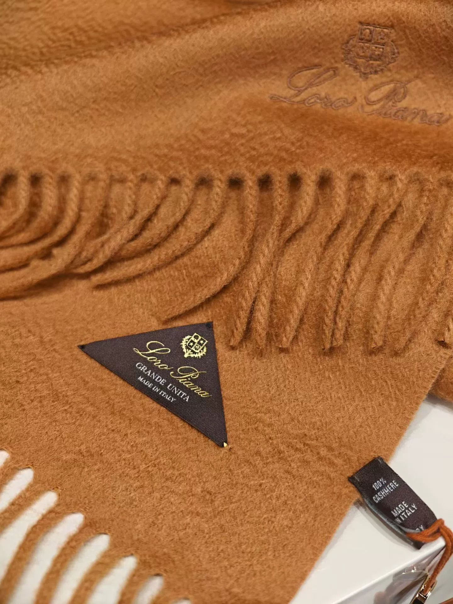 Loro Piana Loro Piana Grande Unita Cashmere Scarf Size ONE SIZE - 9 Thumbnail