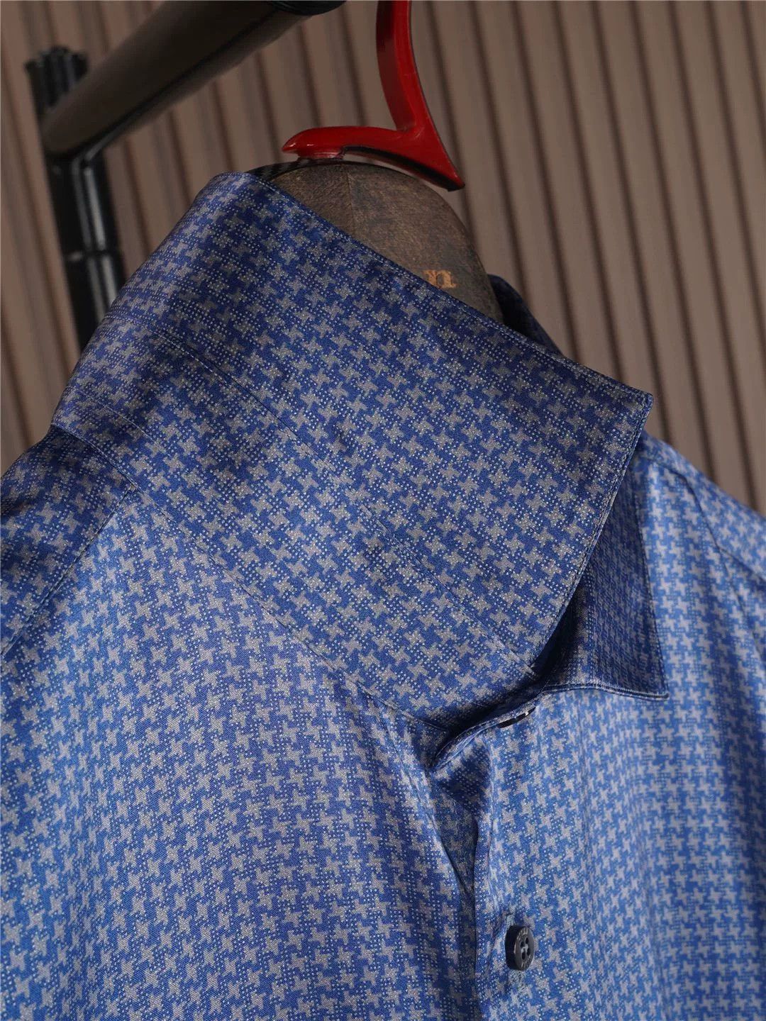 Zilli ZILLI Silk Shirt with Mother-of-Pearl Buttons Size US M / EU 48-50 / 2 - 3 Thumbnail