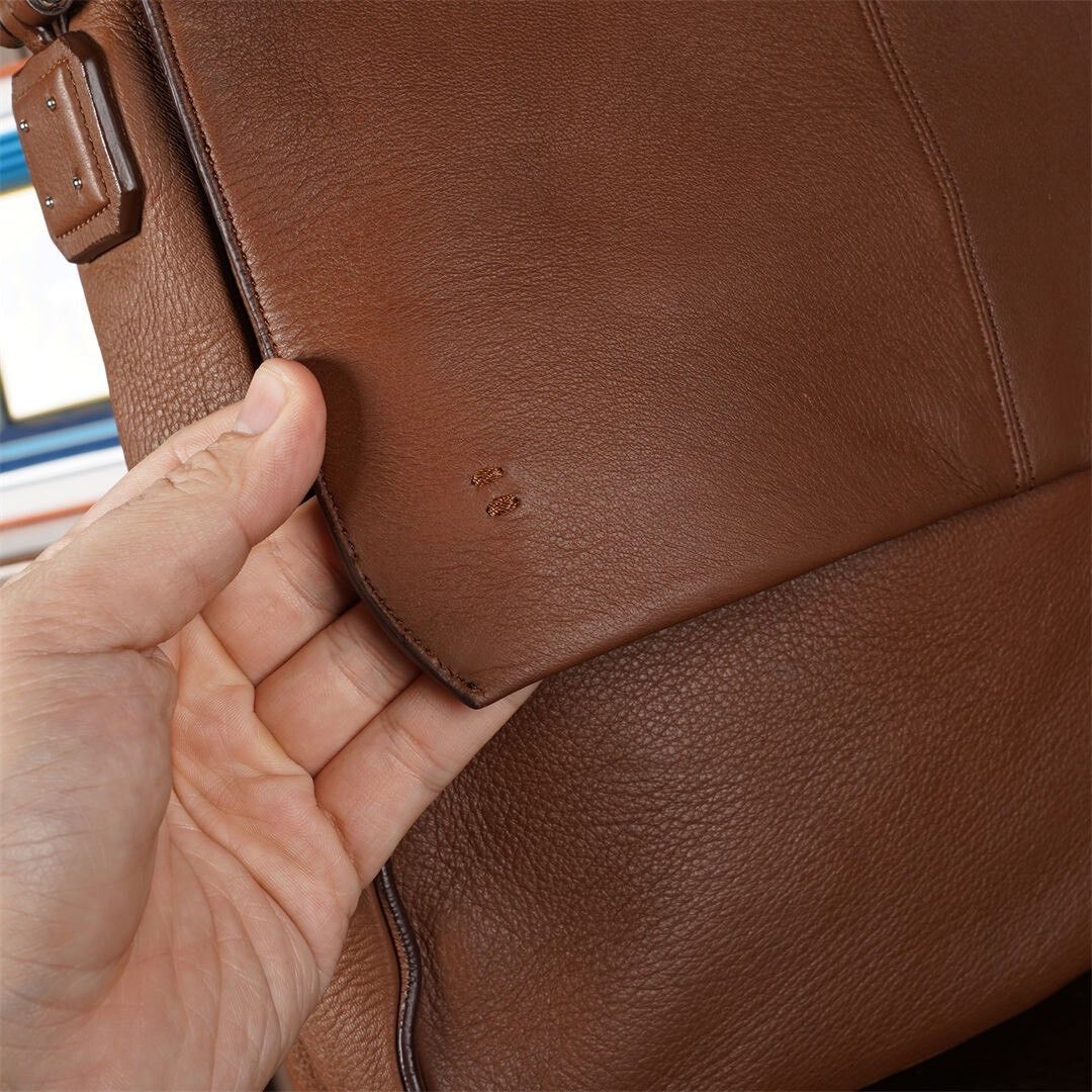 Loro Piana Loro Piana Men's Vintage Shoulder Bag Size ONE SIZE - 6 Thumbnail