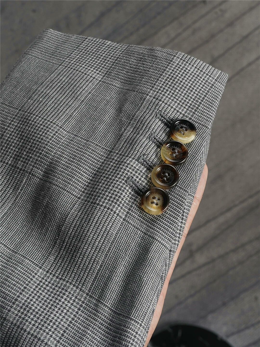 Brunello Cucinelli Brunello Cucinelli Men's Gray Plaid Suit Size US M / EU 48-50 / 2 - 6 Thumbnail