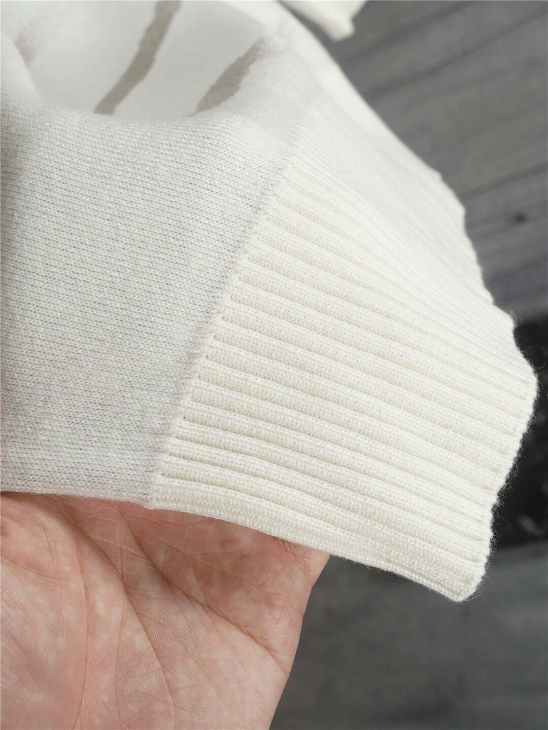 Hermes Hermes Men's Cashmere Silk Knit Sweater Size US M / EU 48-50 / 2 - 6 Thumbnail