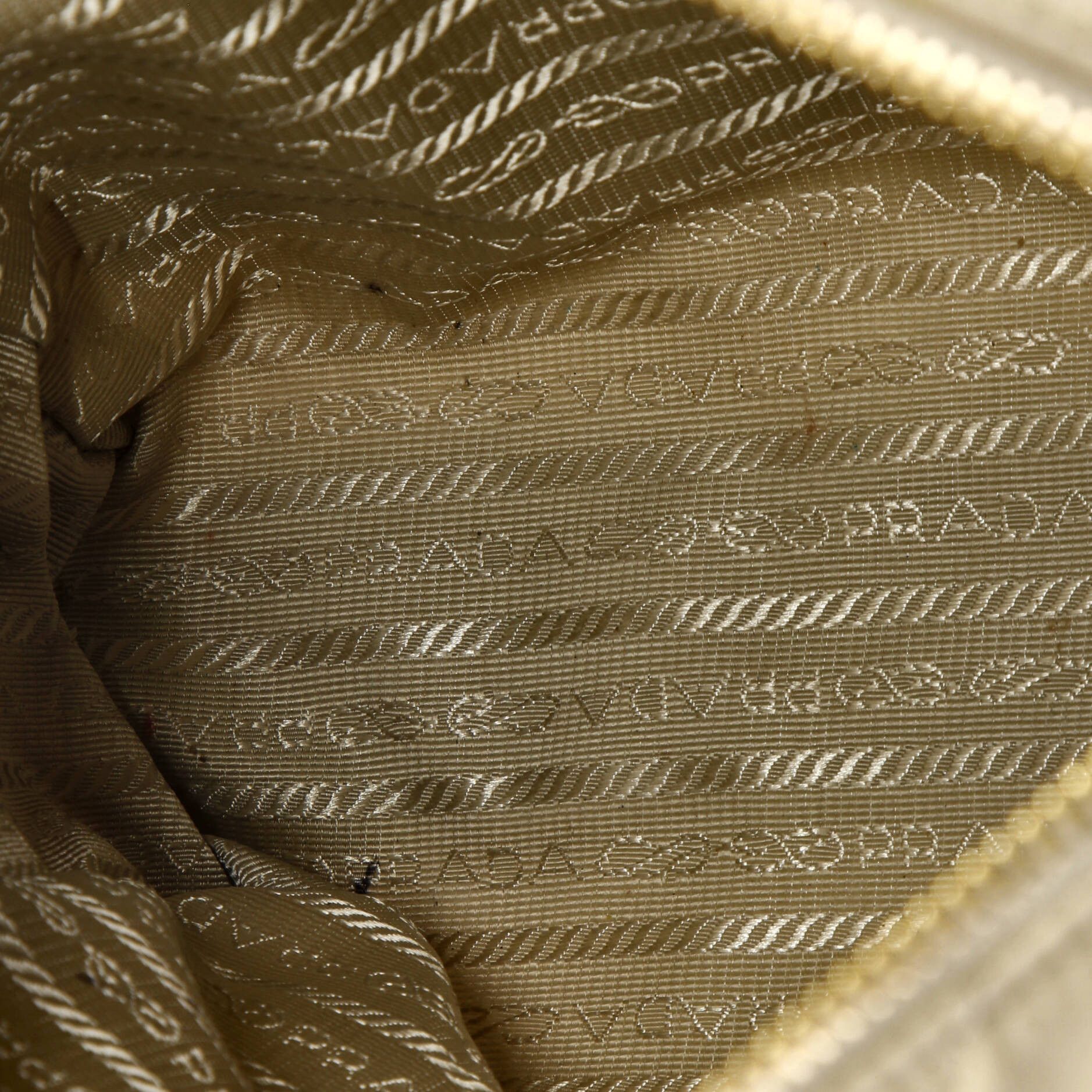 Prada Re-Edition 1995 Chain Tote Size ONE SIZE - 5 Thumbnail