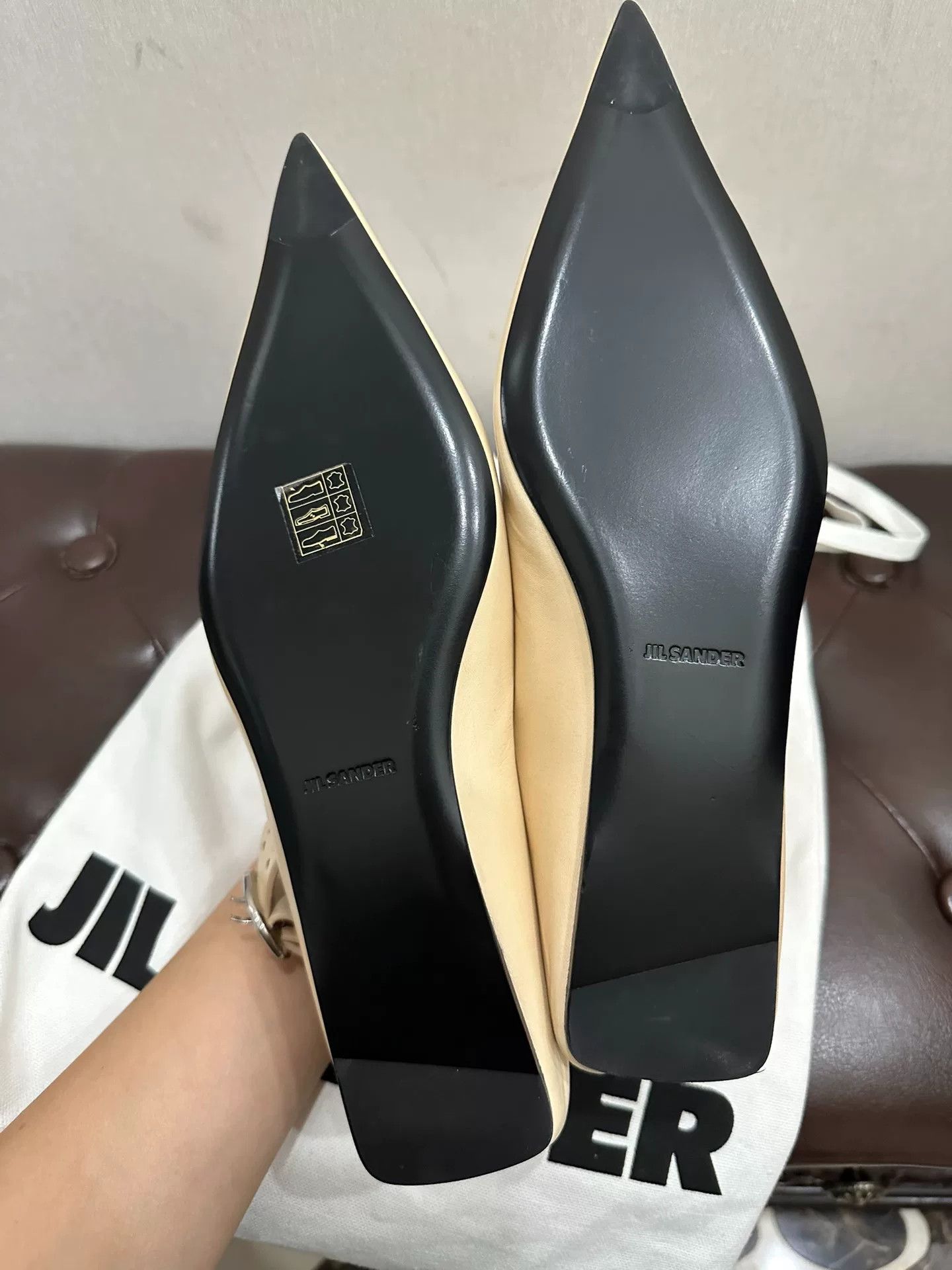 Jil Sander Jil Sander Beige Pointed Flats Size 37 Size US 6 / IT 36 - 8 Thumbnail