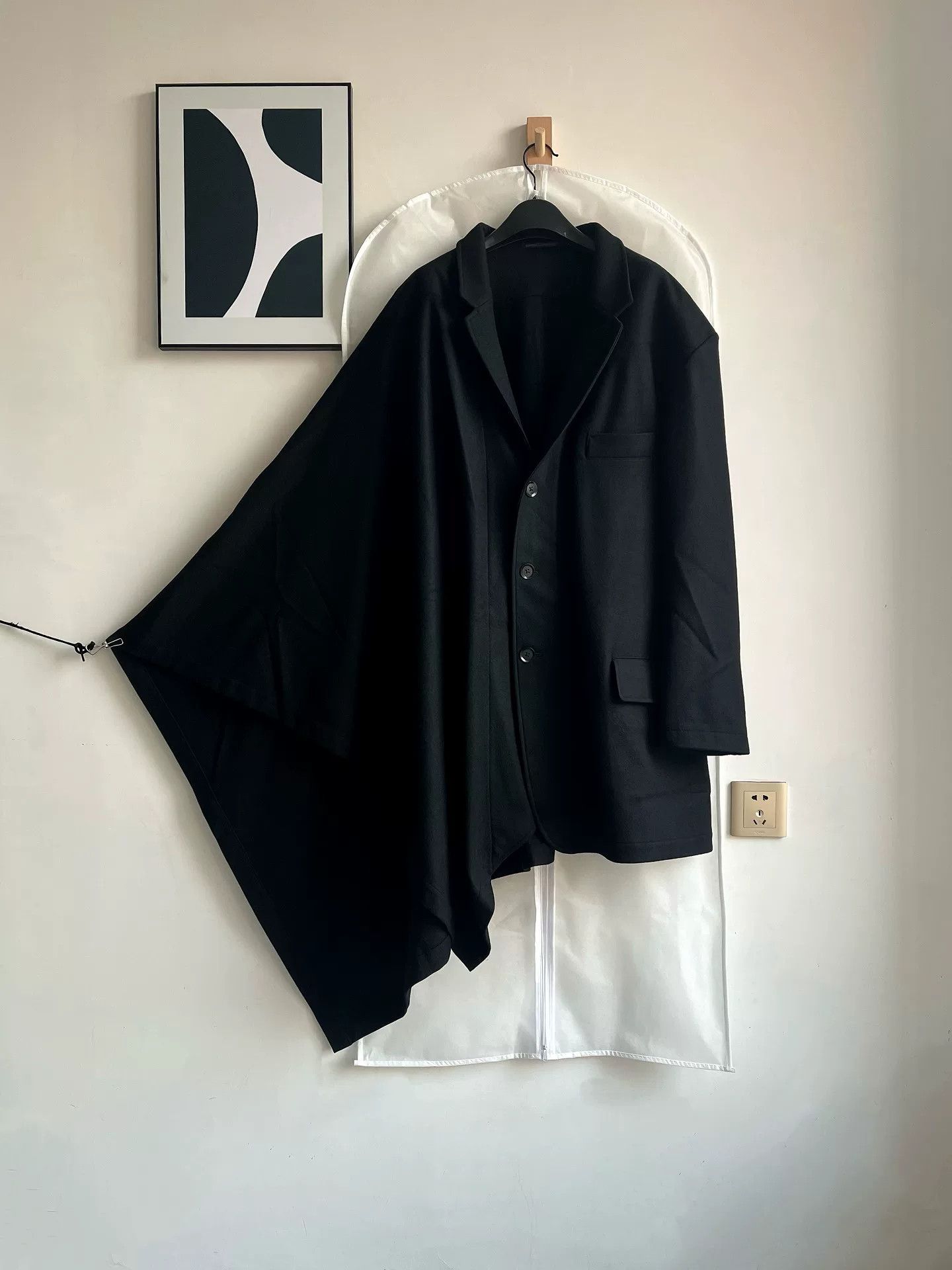 Yohji Yamamoto Yohji Yamamoto Asymmetrical Cape Coat Size US L / EU 52-54 / 3 - 3 Thumbnail