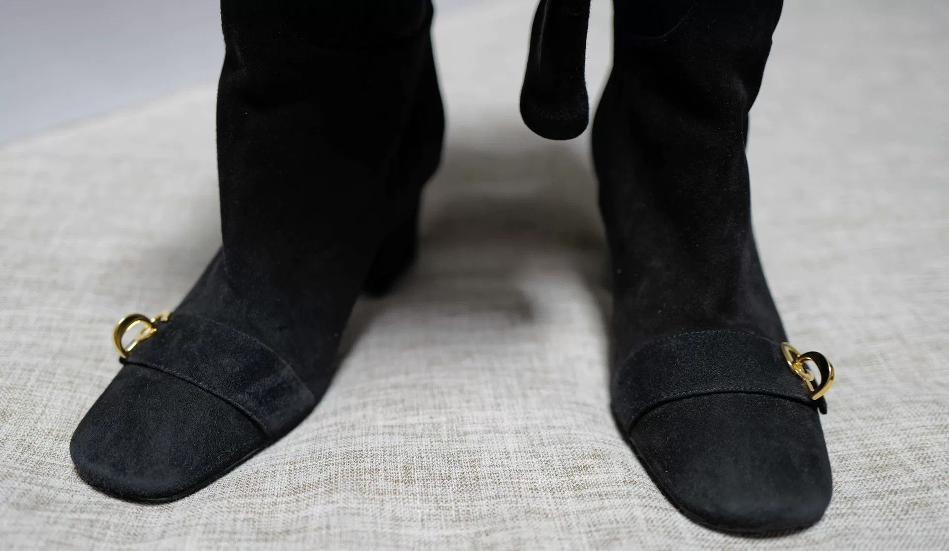 Dior Christian Dior Over-the-Knee Suede Boots Size US 5 / IT 35 - 2 Thumbnail