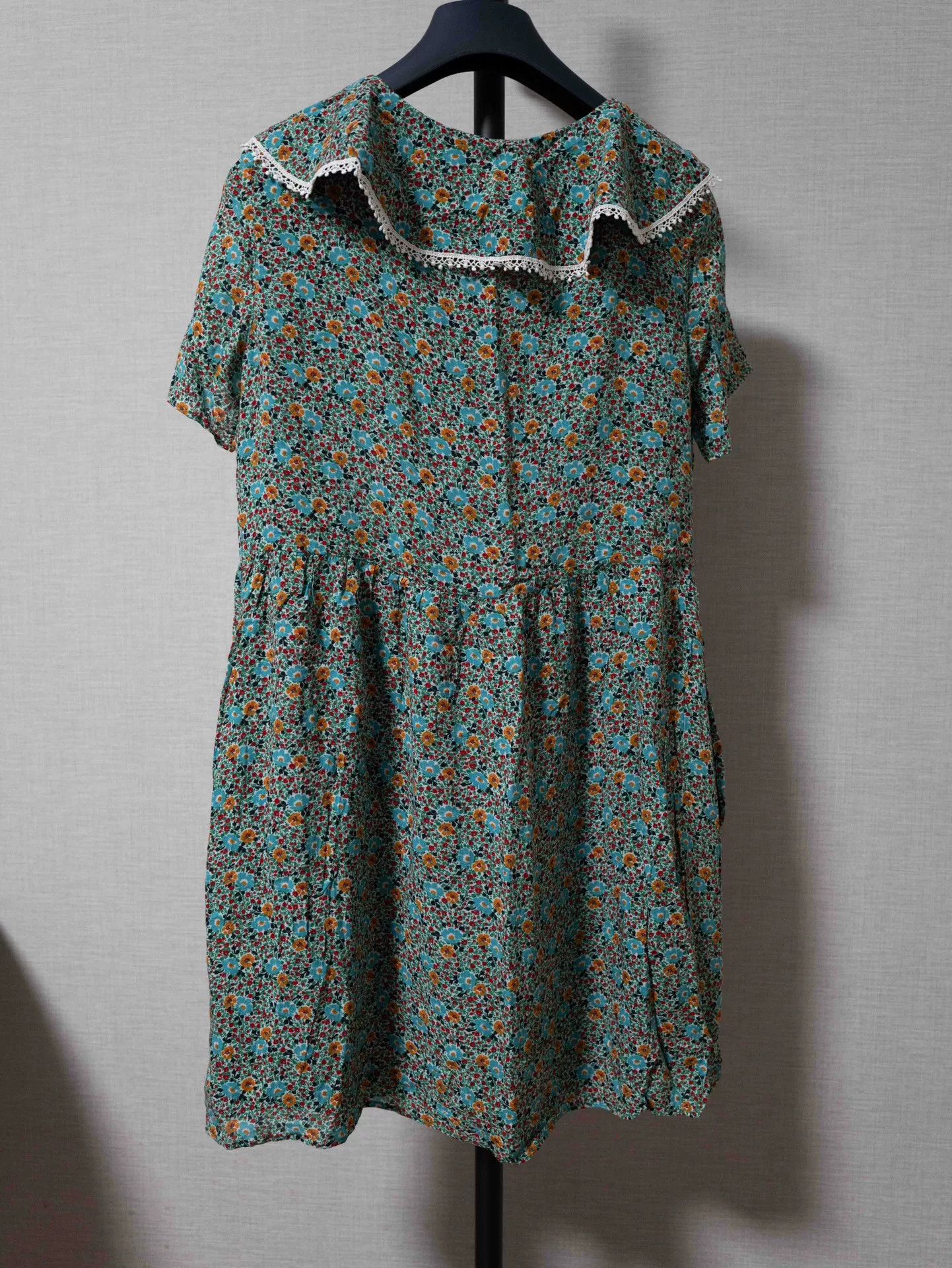 Saint Laurent Paris Saint Laurent Floral Print Dress with Bow Size XS / US 0-2 / IT 36-38 - 2 Thumbnail