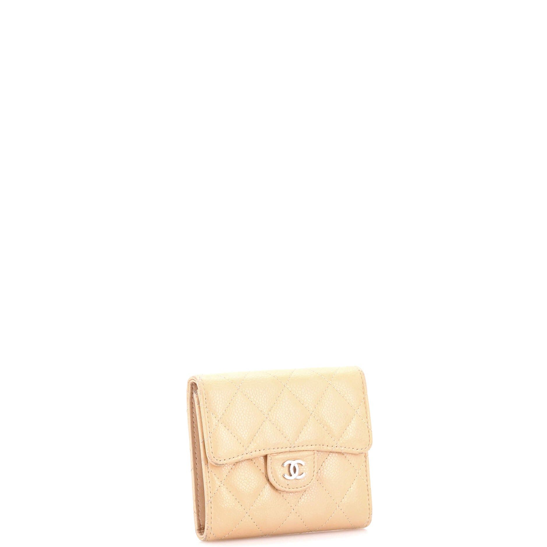 Chanel CC Compact Classic Flap Wallet Size ONE SIZE - 3 Thumbnail