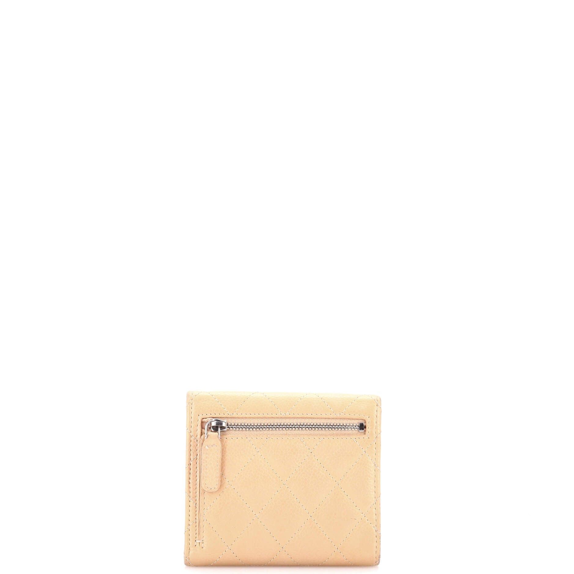 Chanel CC Compact Classic Flap Wallet Size ONE SIZE - 4 Thumbnail