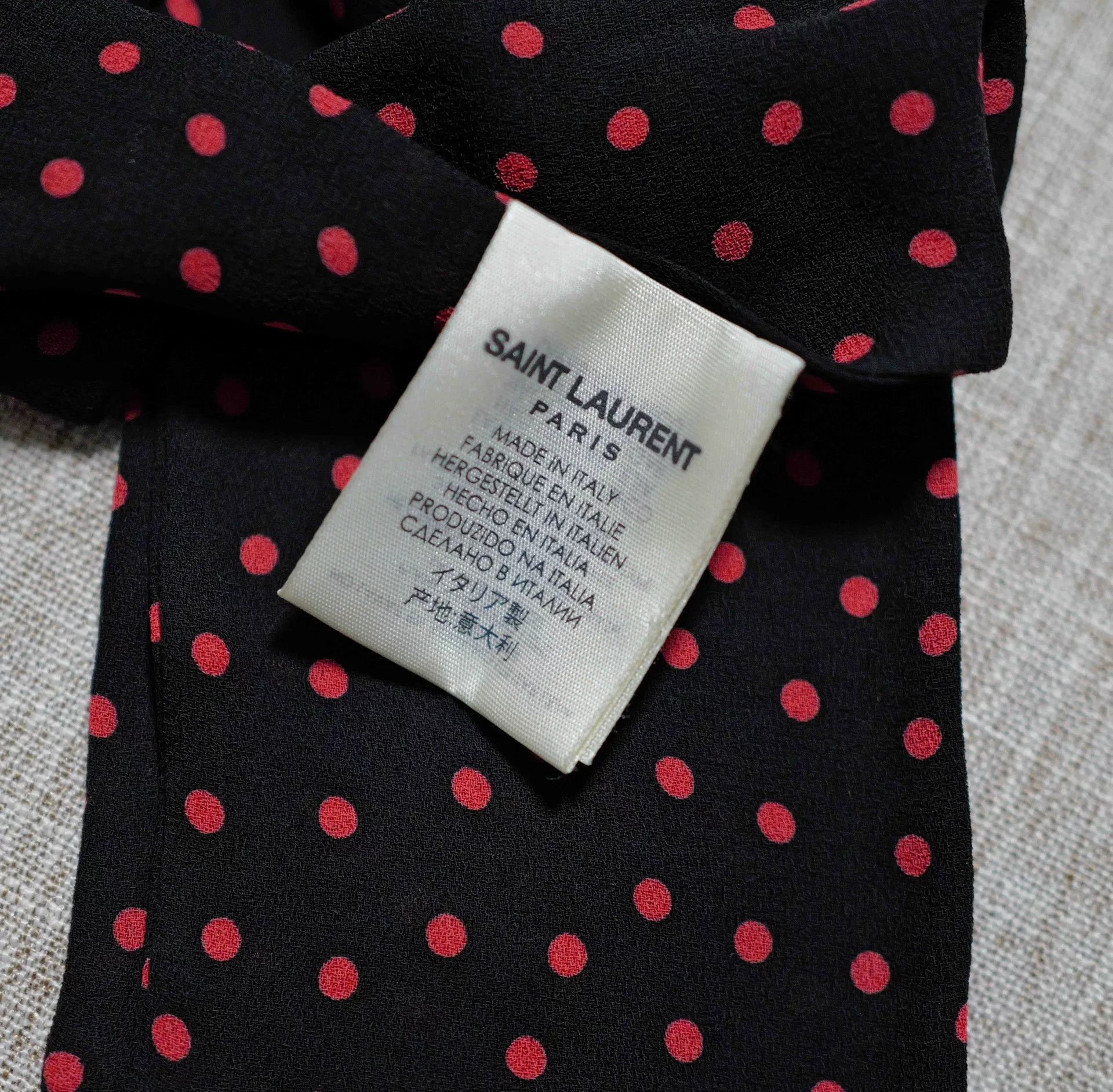 Saint Laurent Paris Saint Laurent Black Red Polka Dot Bow Tie Size ONE SIZE - 2 Thumbnail