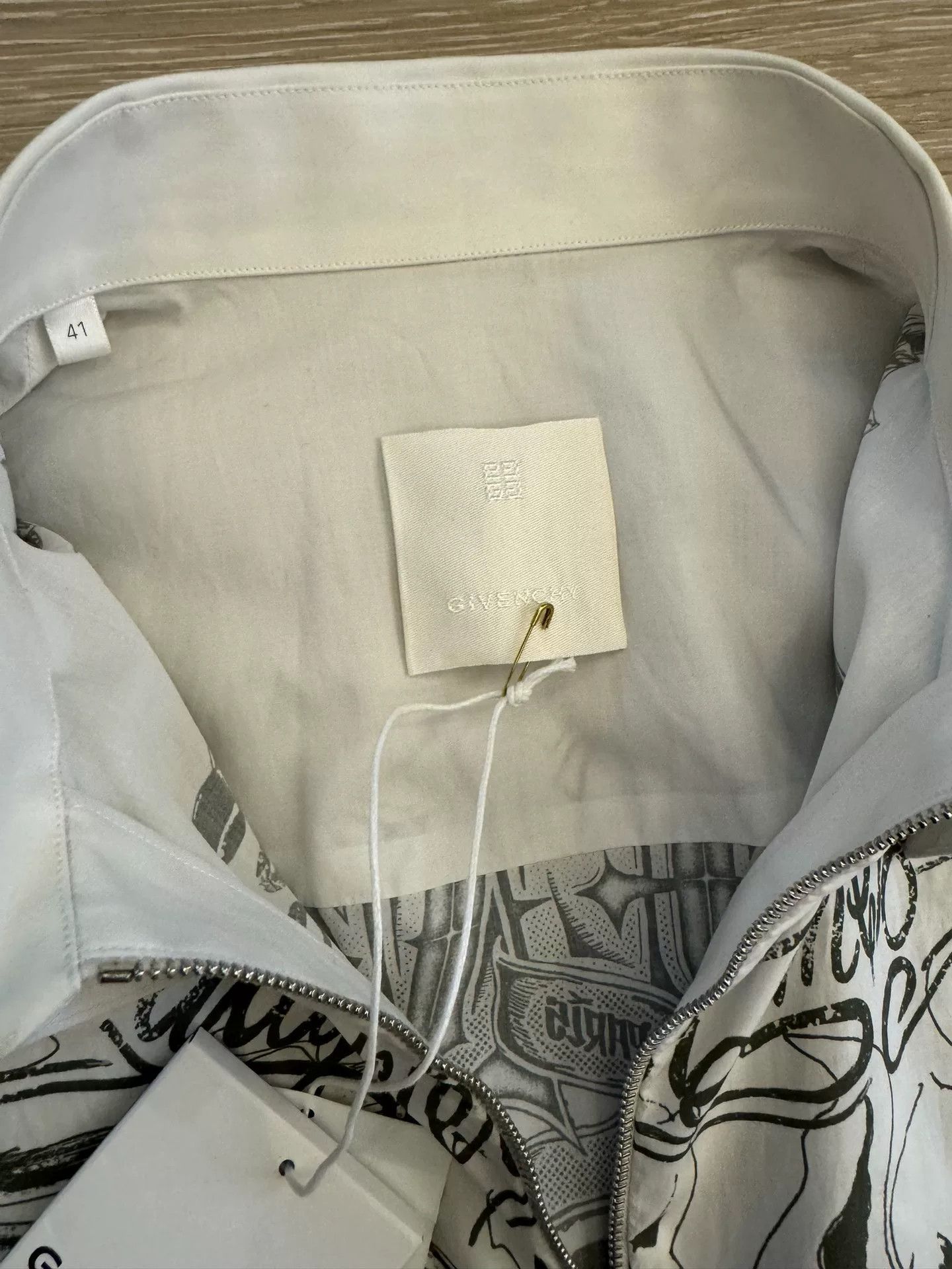 Givenchy Givenchy MMW Graphic Shirt for Sale Size US L / EU 52-54 / 3 - 5 Thumbnail