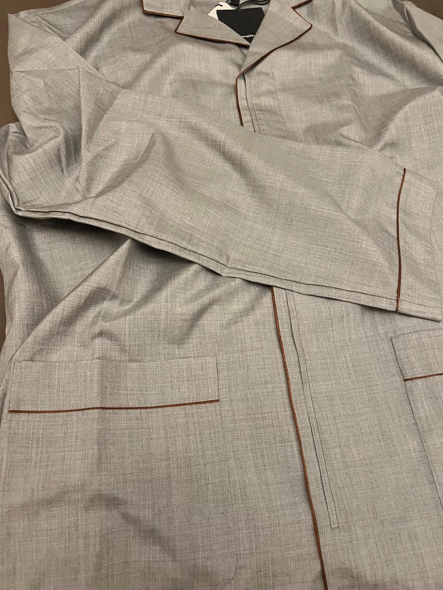 Ermenegildo Zegna Zegna 100% Silk Suit in Light Gray Size US XL / EU 56 / 4 - 5 Thumbnail