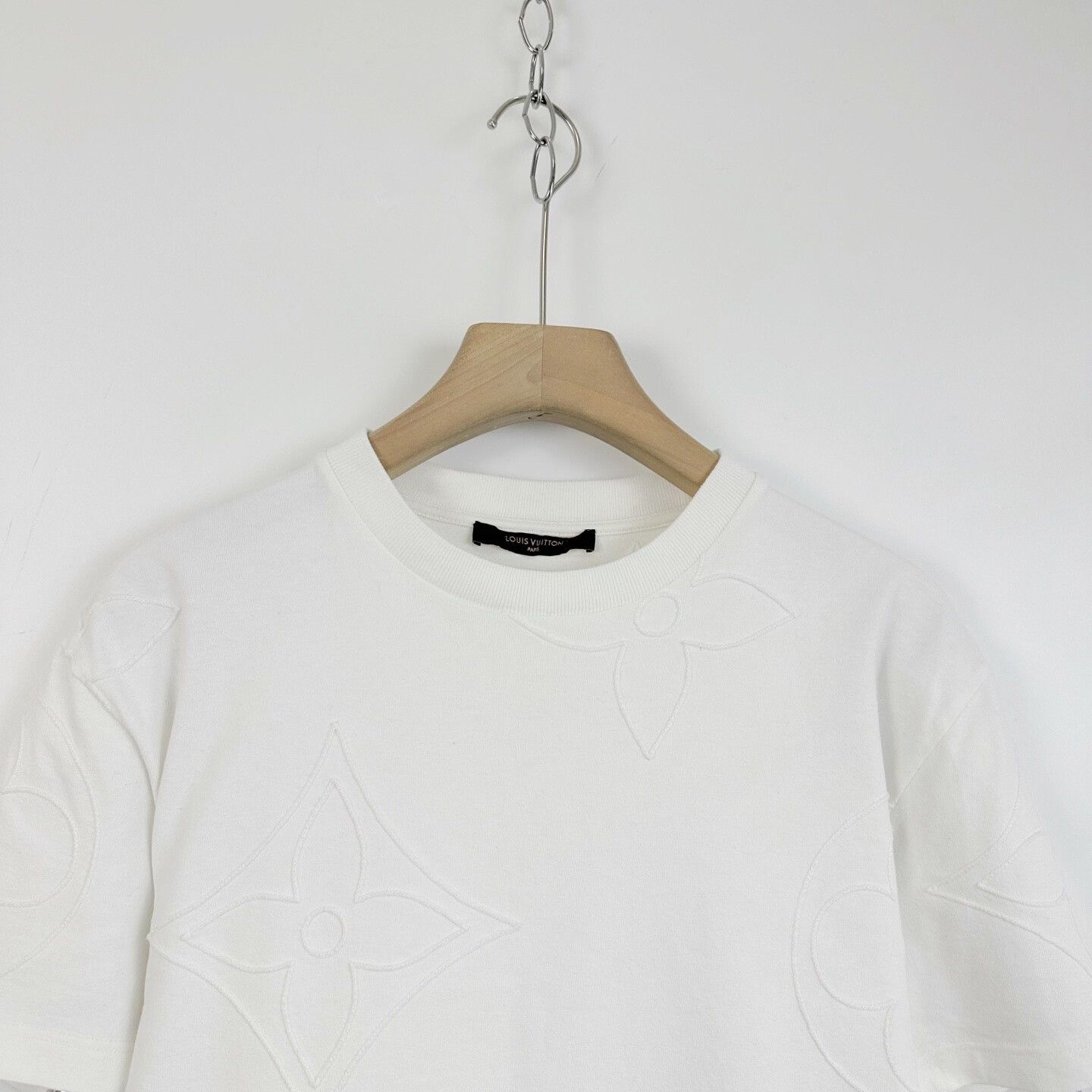 Louis Vuitton Louis Vuitton 2025 SS Embroidered Logo T-Shirt Size US M / EU 48-50 / 2 - 3 Thumbnail