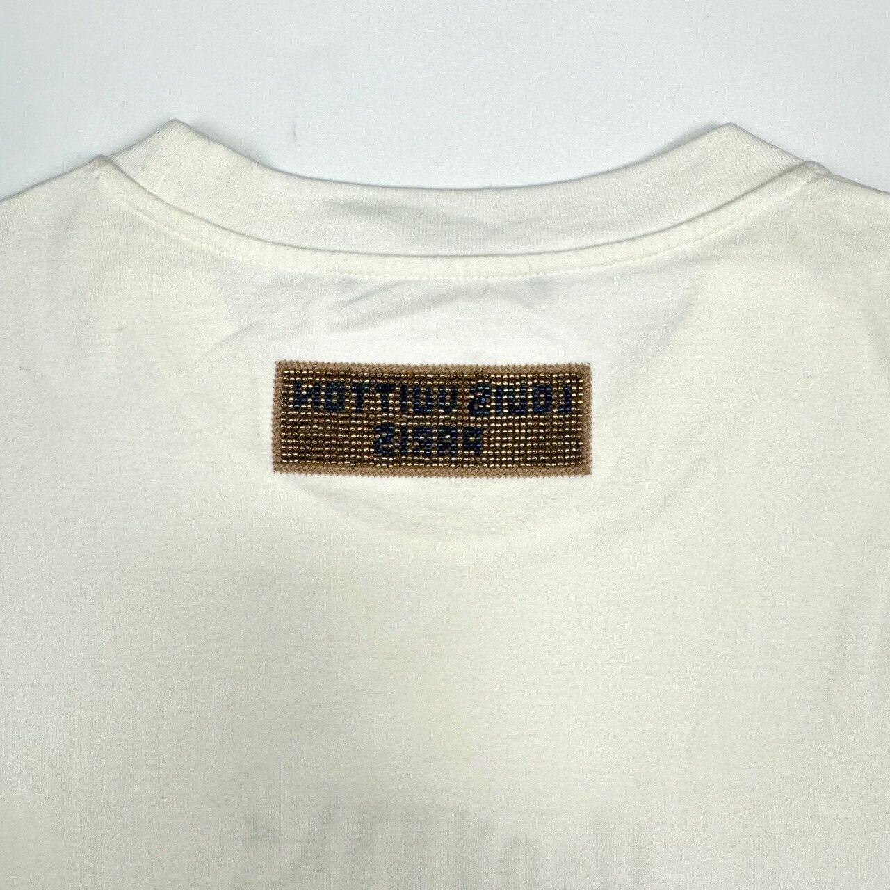 Louis Vuitton Louis Vuitton Beaded Letter Embroidery Tee Size L / US 10 / IT 46 - 5 Thumbnail