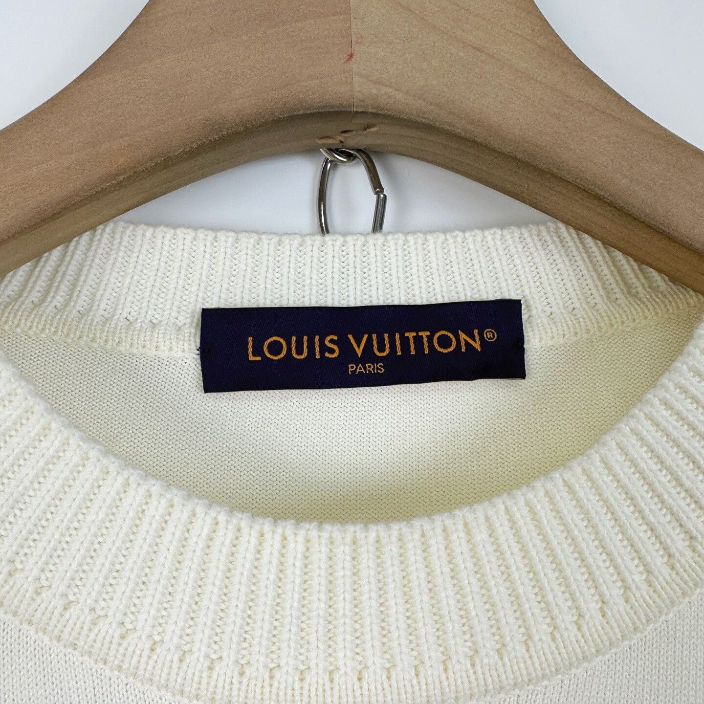Louis Vuitton Louis Vuitton Chest Logo Embroidered Knit Tee Size US XL / EU 56 / 4 - 4 Thumbnail