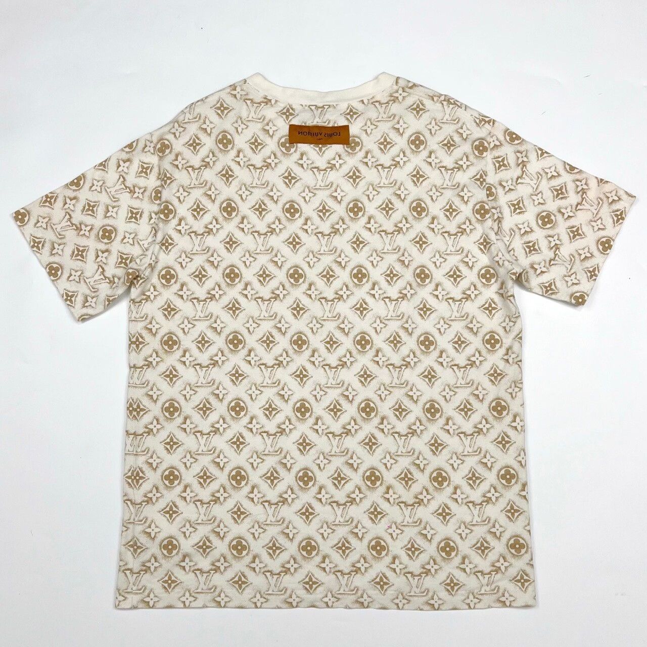 Louis Vuitton Louis Vuitton Beige Monogram Print T-shirt Size US XL / EU 56 / 4 - 2 Thumbnail