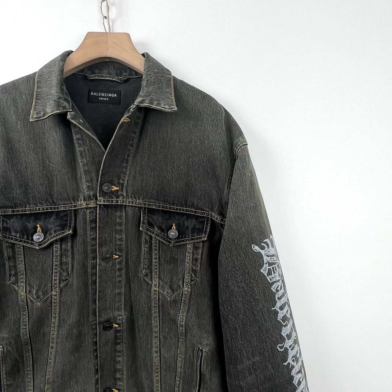 Balenciaga Balenciaga Dragon Year Graffiti Logo Denim Jacket Size XS / US 0-2 / IT 36-38 - 6 Thumbnail