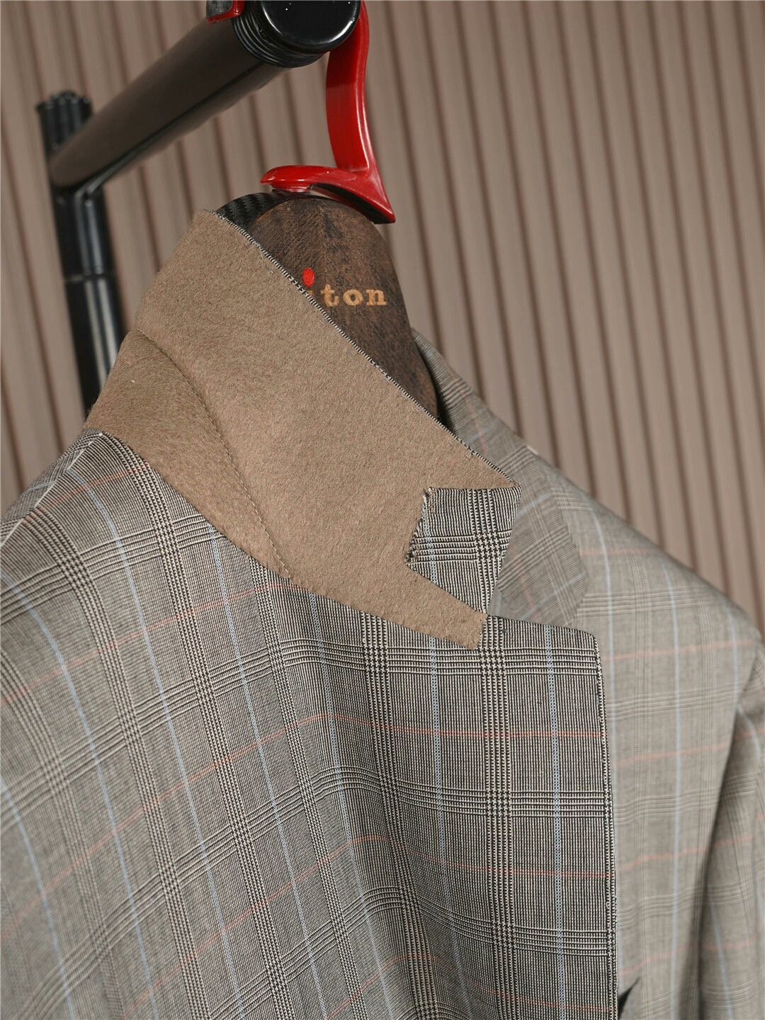 Kiton Kiton Cashmere Suit Jacket for Sale Size US M / EU 48-50 / 2 - 5 Thumbnail