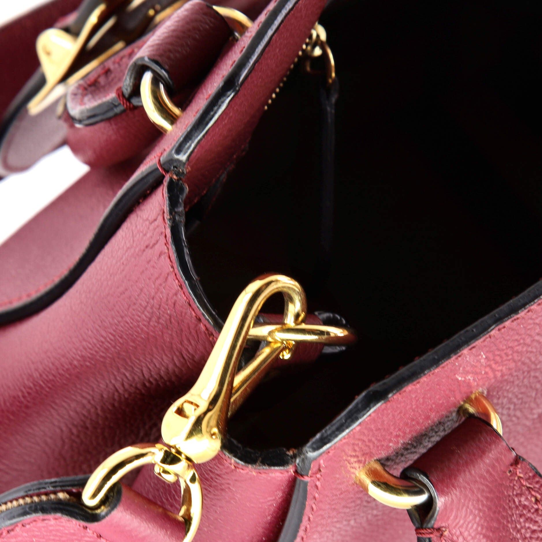 Burberry Buckle Tote Size ONE SIZE - 8 Thumbnail