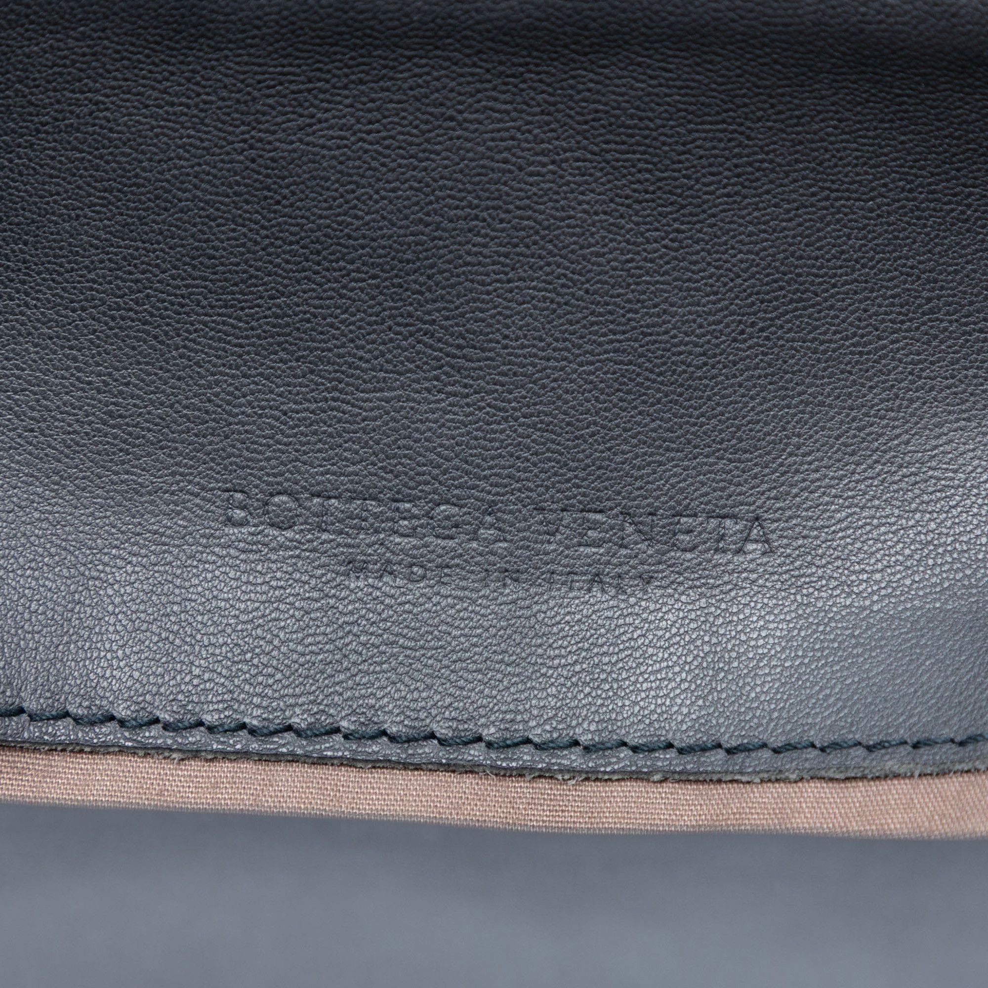 Bottega Veneta Bottega Veneta Nappa Intrecciato Flap Crossbody Size ONE SIZE - 6 Thumbnail