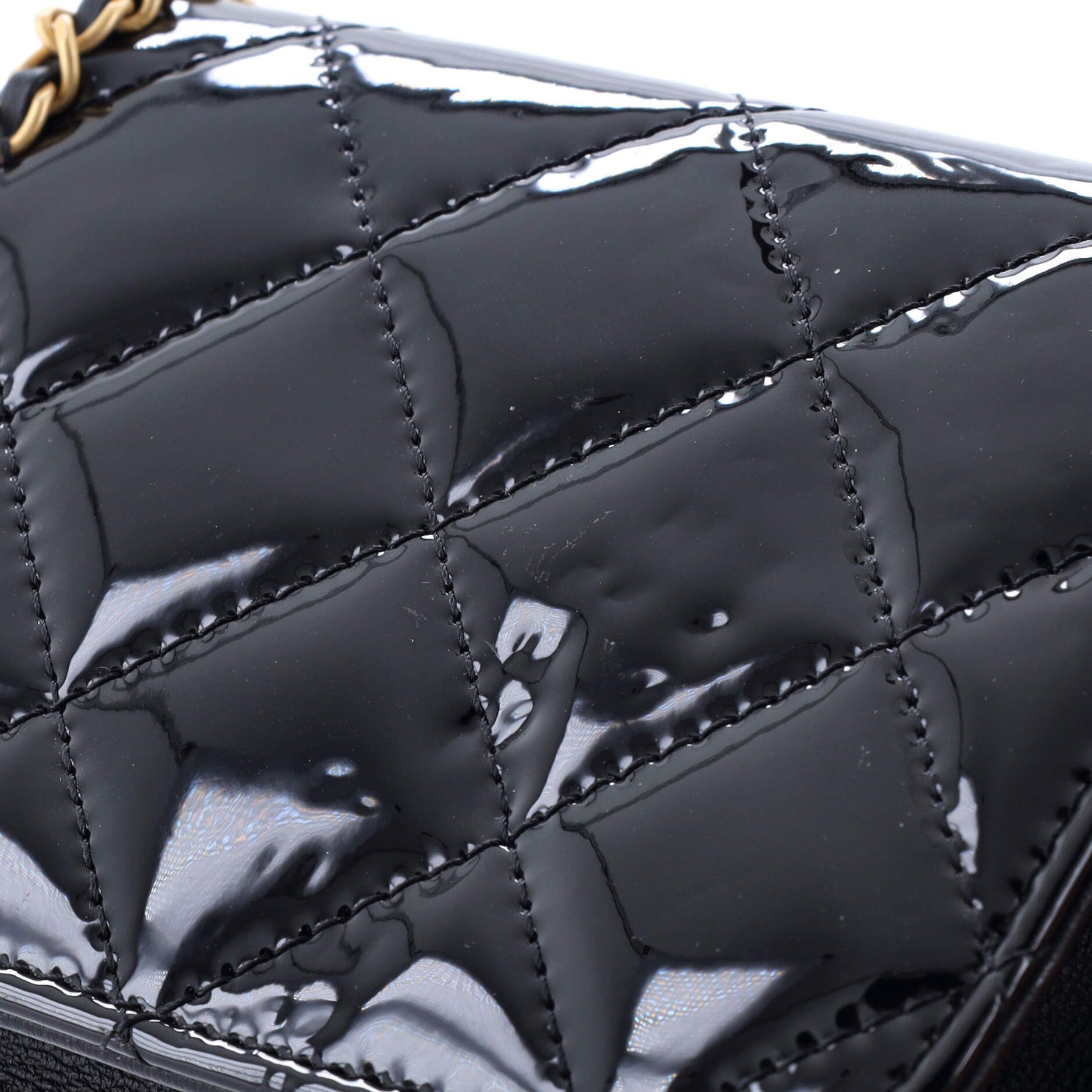 Chanel Heart Chain Flap Bag Size ONE SIZE - 6 Thumbnail