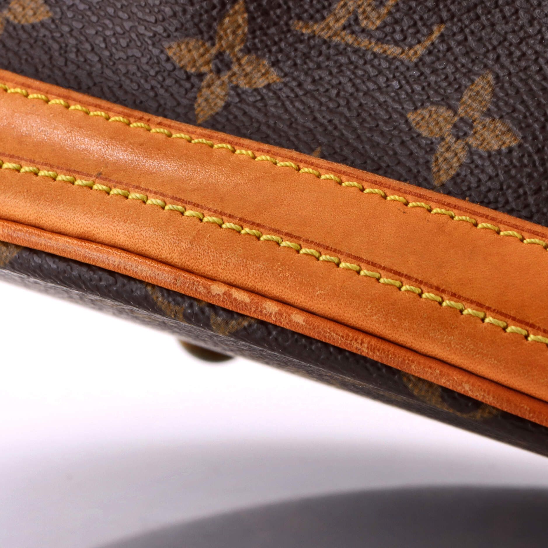 Louis Vuitton Petit Bucket Bag Size ONE SIZE - 6 Thumbnail