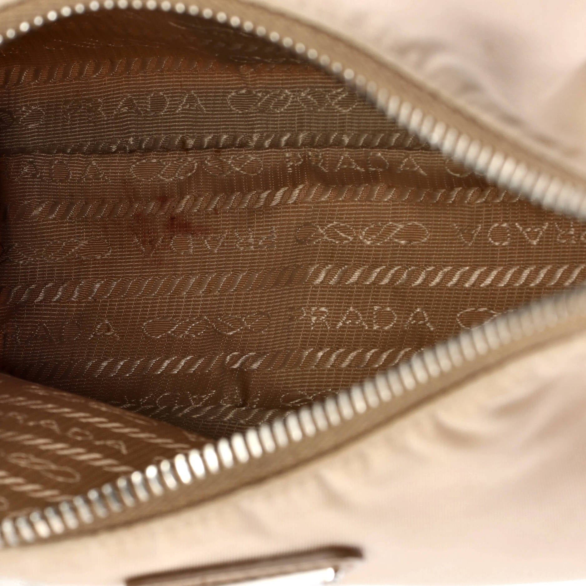 Prada Re-Edition 2005 Shoulder Bag Size ONE SIZE - 5 Thumbnail