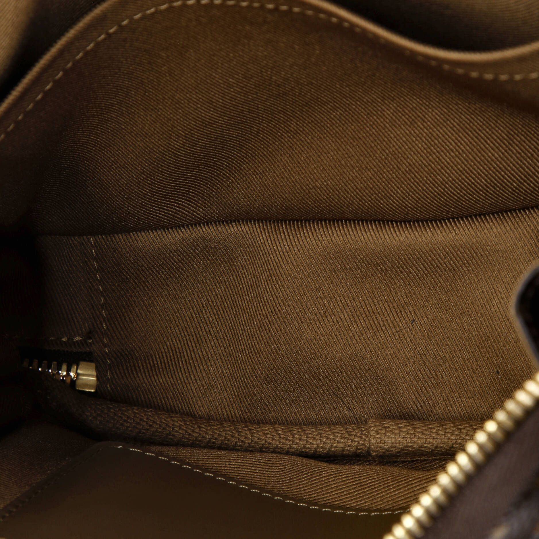 Louis Vuitton Utility Crossbody Bag Size ONE SIZE - 5 Thumbnail
