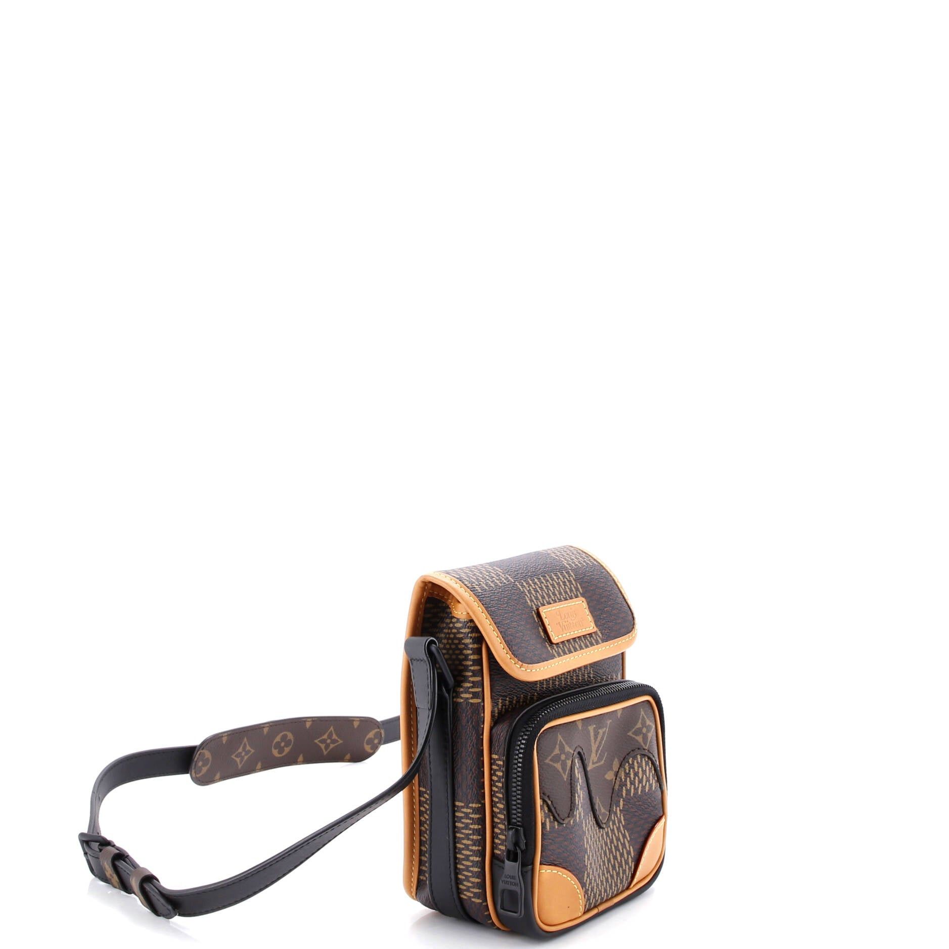 Louis Vuitton Nigo Amazone Messenger Bag Size ONE SIZE - 2 Thumbnail