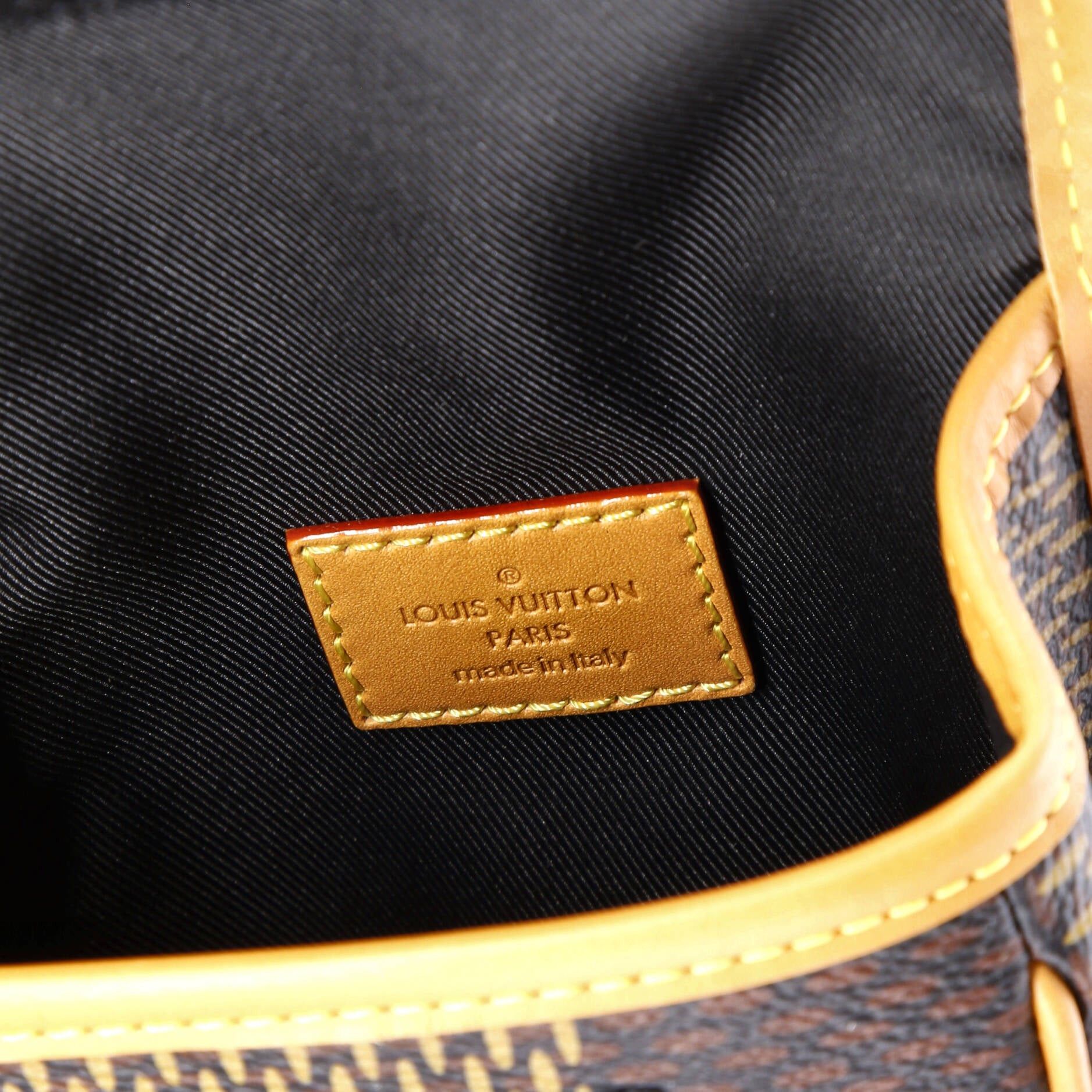 Louis Vuitton Nigo Amazone Messenger Bag Size ONE SIZE - 6 Thumbnail