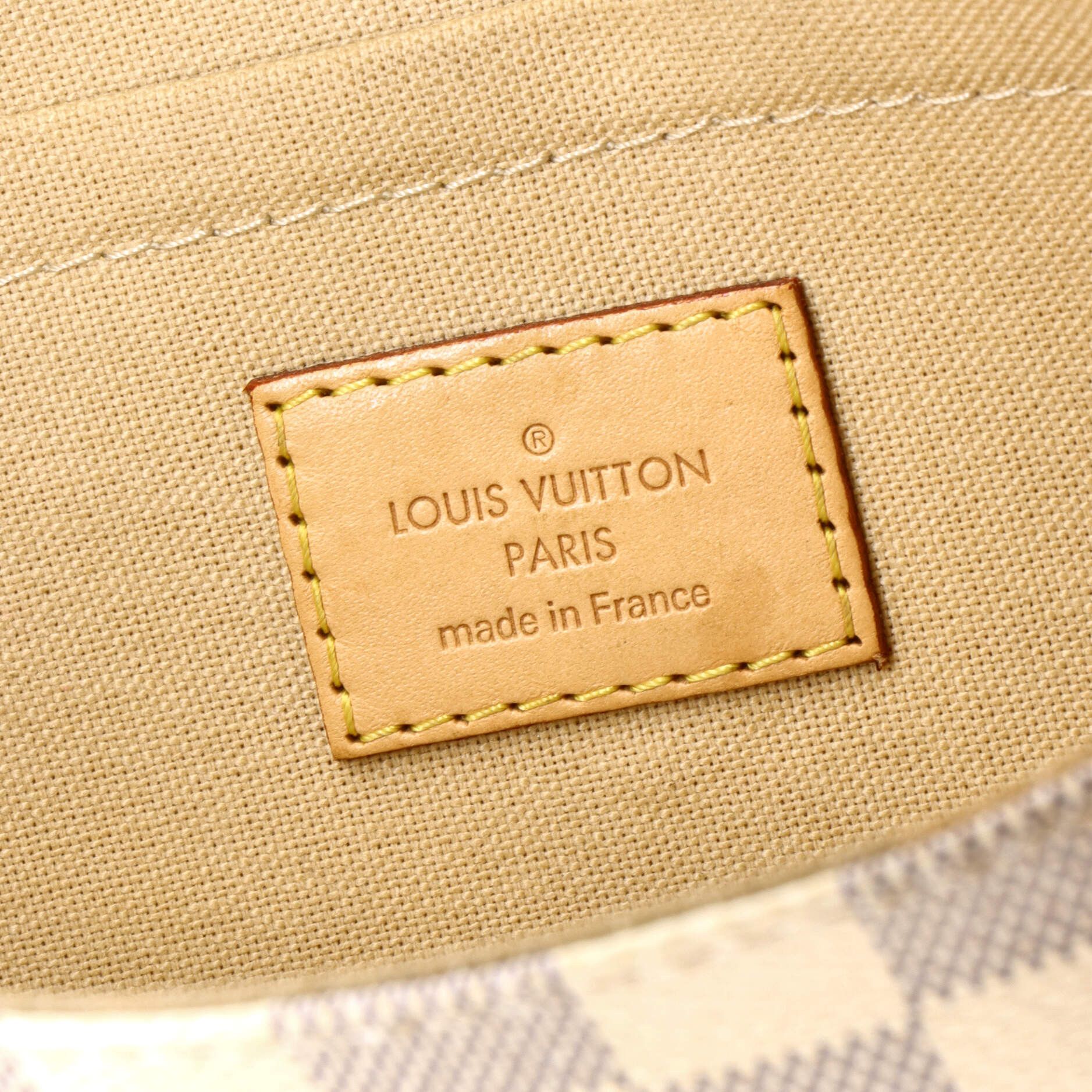 Louis Vuitton Favorite Handbag Size ONE SIZE - 6 Thumbnail