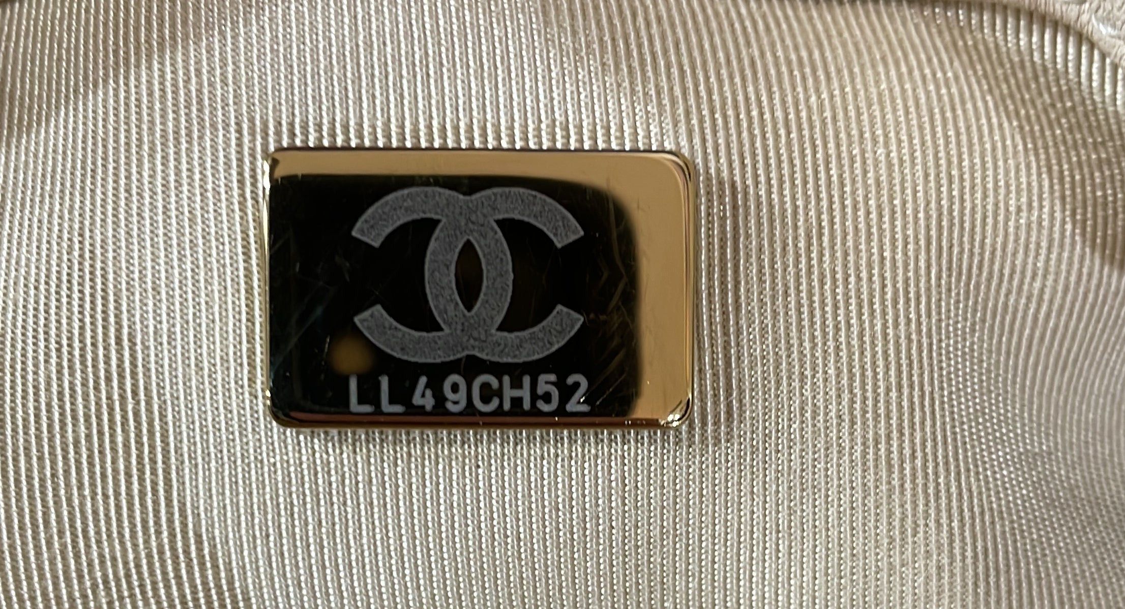 Chanel 19 Flap Bag Size ONE SIZE - 7 Thumbnail